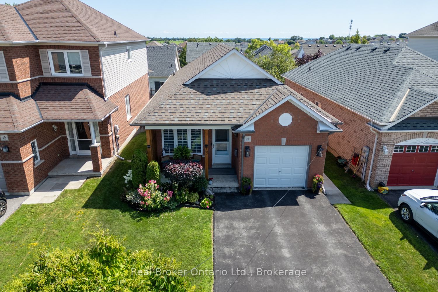 15 Frank Wheeler Avenue, Clarington, ON L1E 3H5