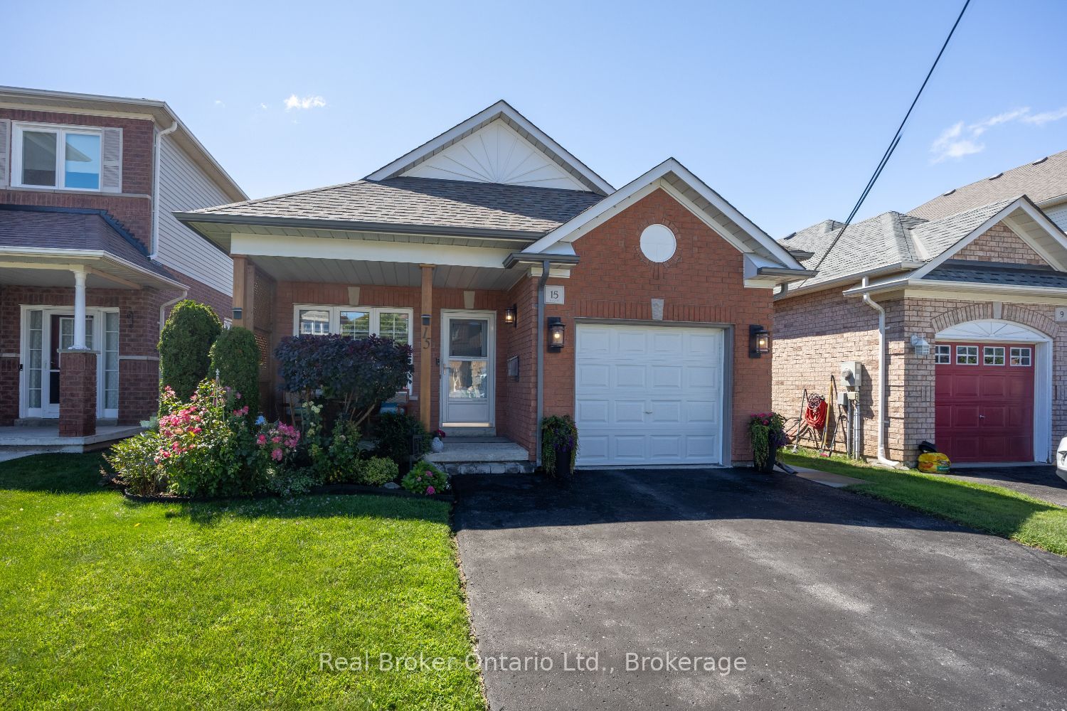 15 Frank Wheeler Avenue, Clarington, ON L1E 3H5 photo 3