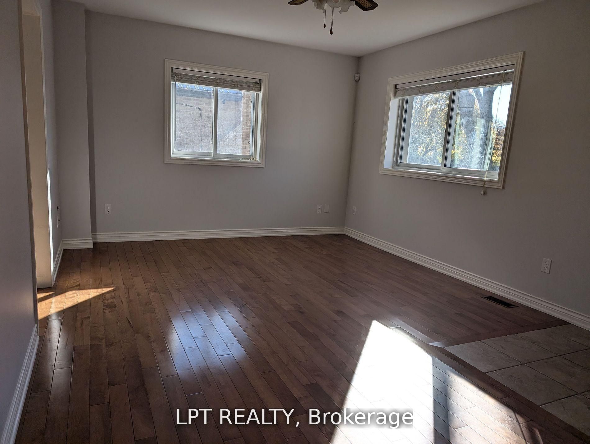 9 Atkinson Avenue Main, Toronto, ON M1E 4B6 photo 3
