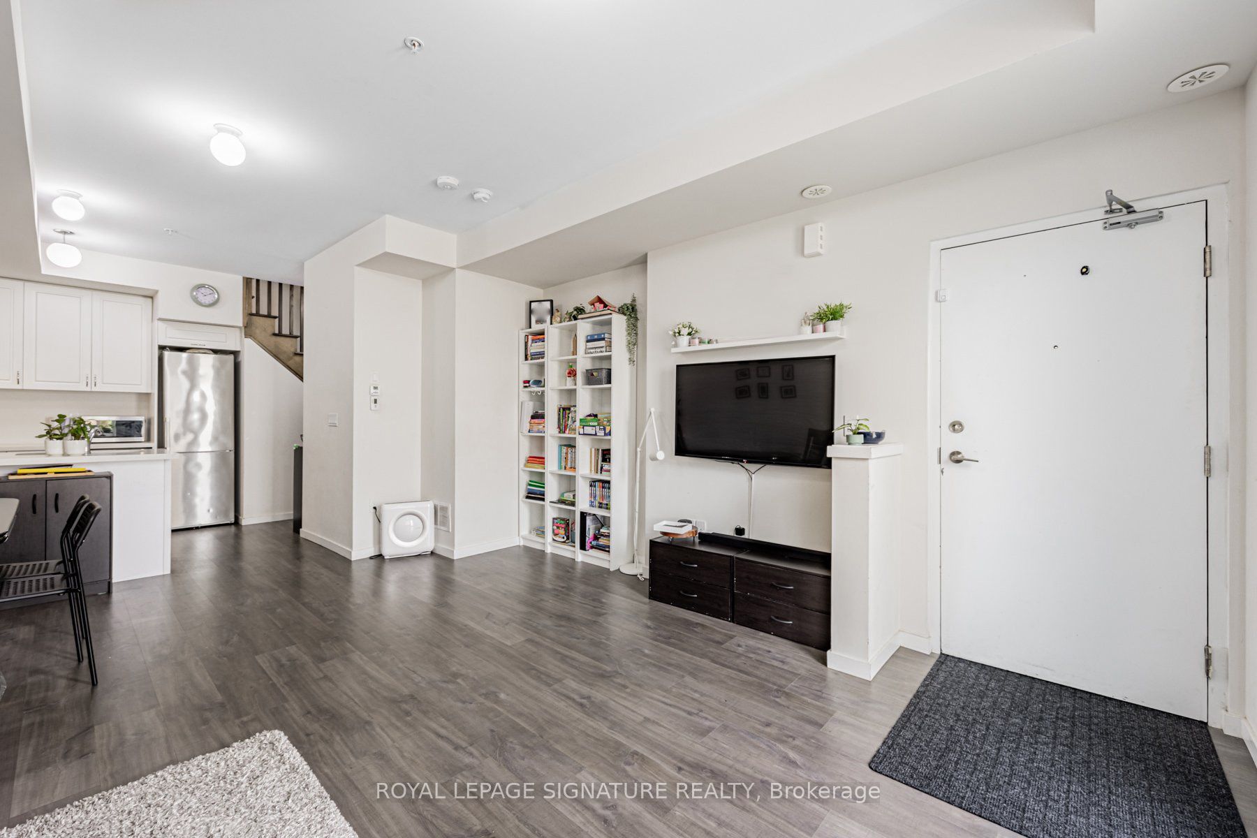 1711 Pure Springs Boulevard 202, Pickering, ON L1X 0E3 photo 4