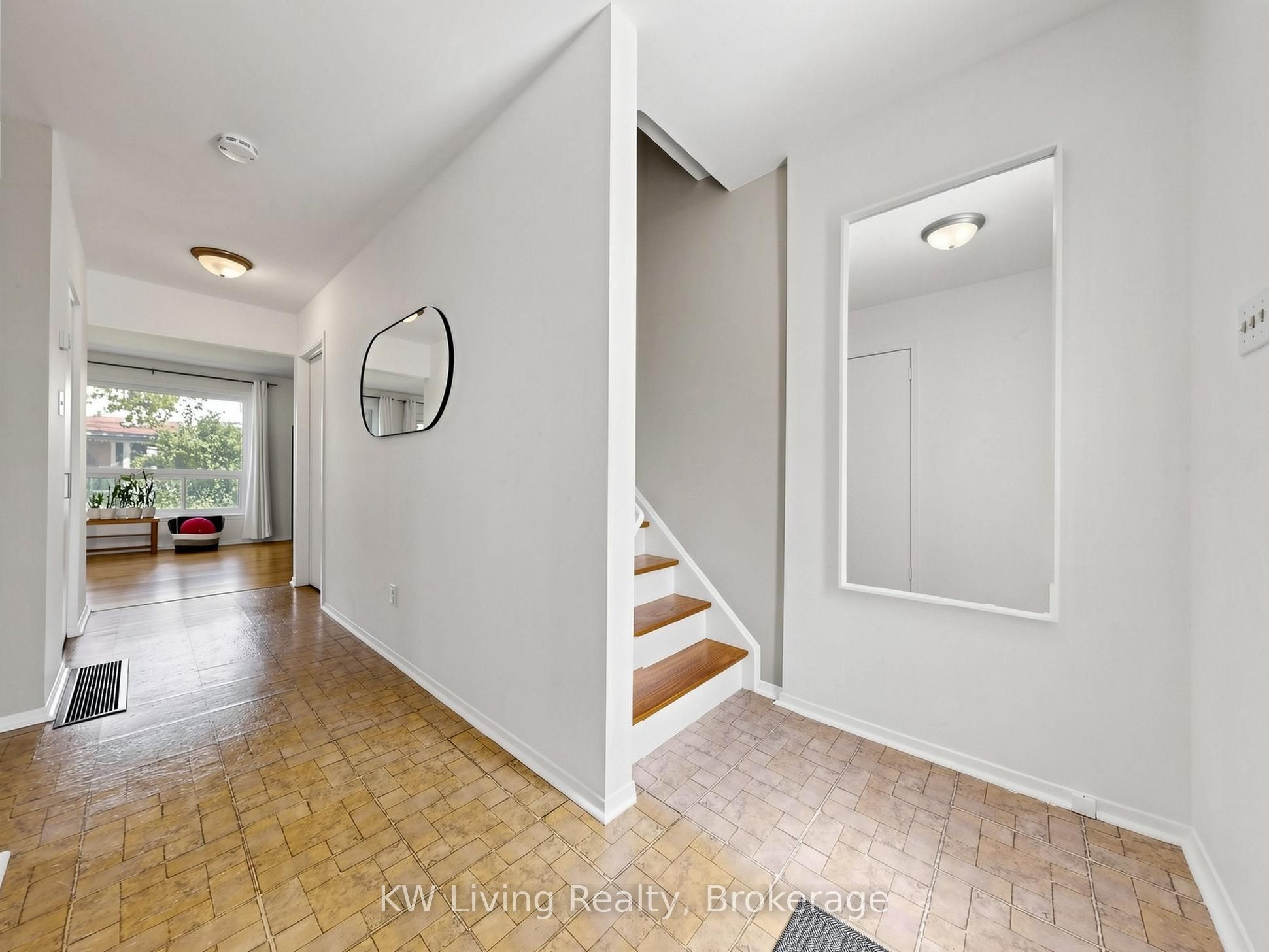 64 Burkwood Crescent, Toronto, ON M1B 1P1 photo 3