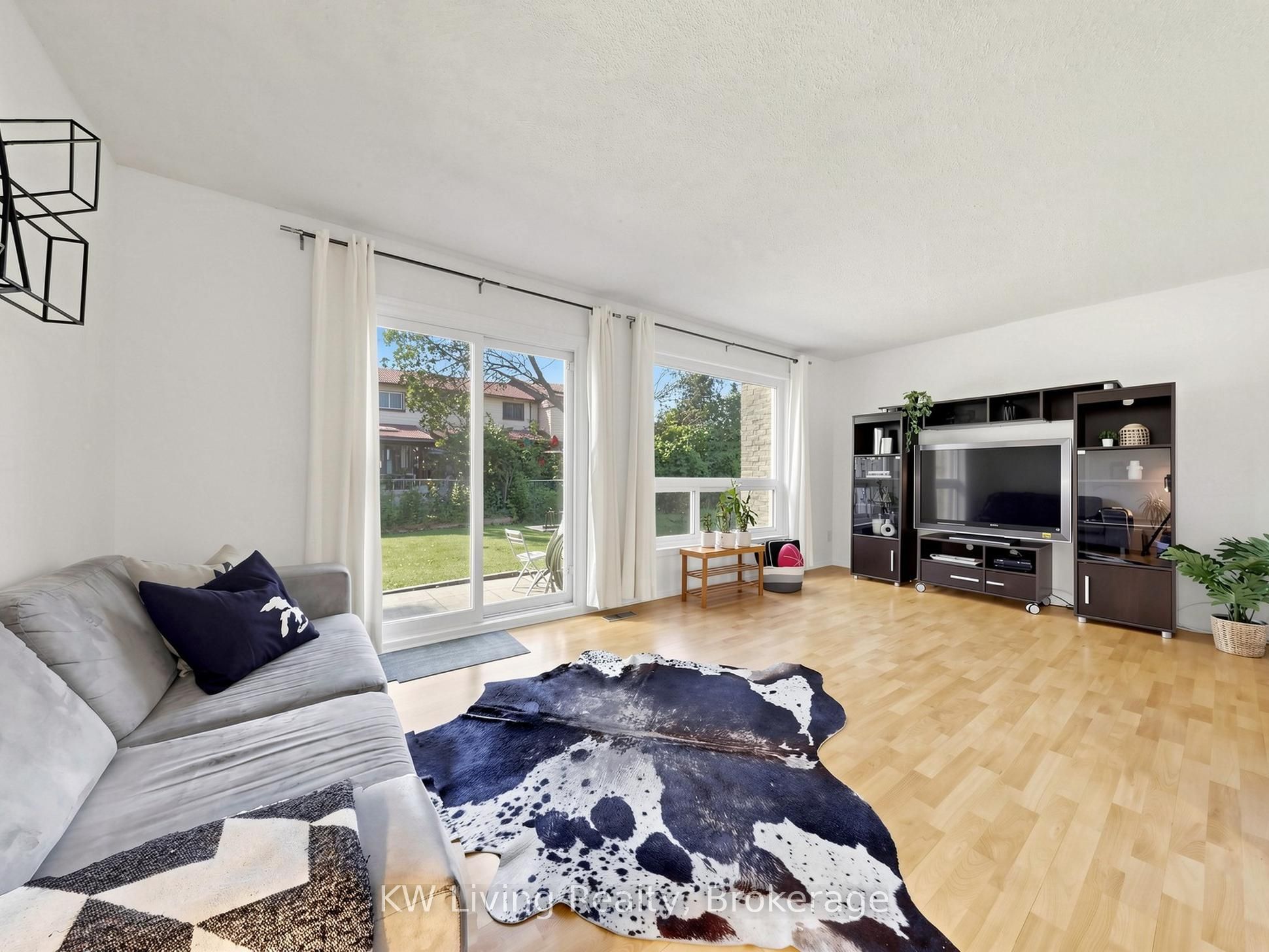 64 Burkwood Crescent, Toronto, ON M1B 1P1 photo 5
