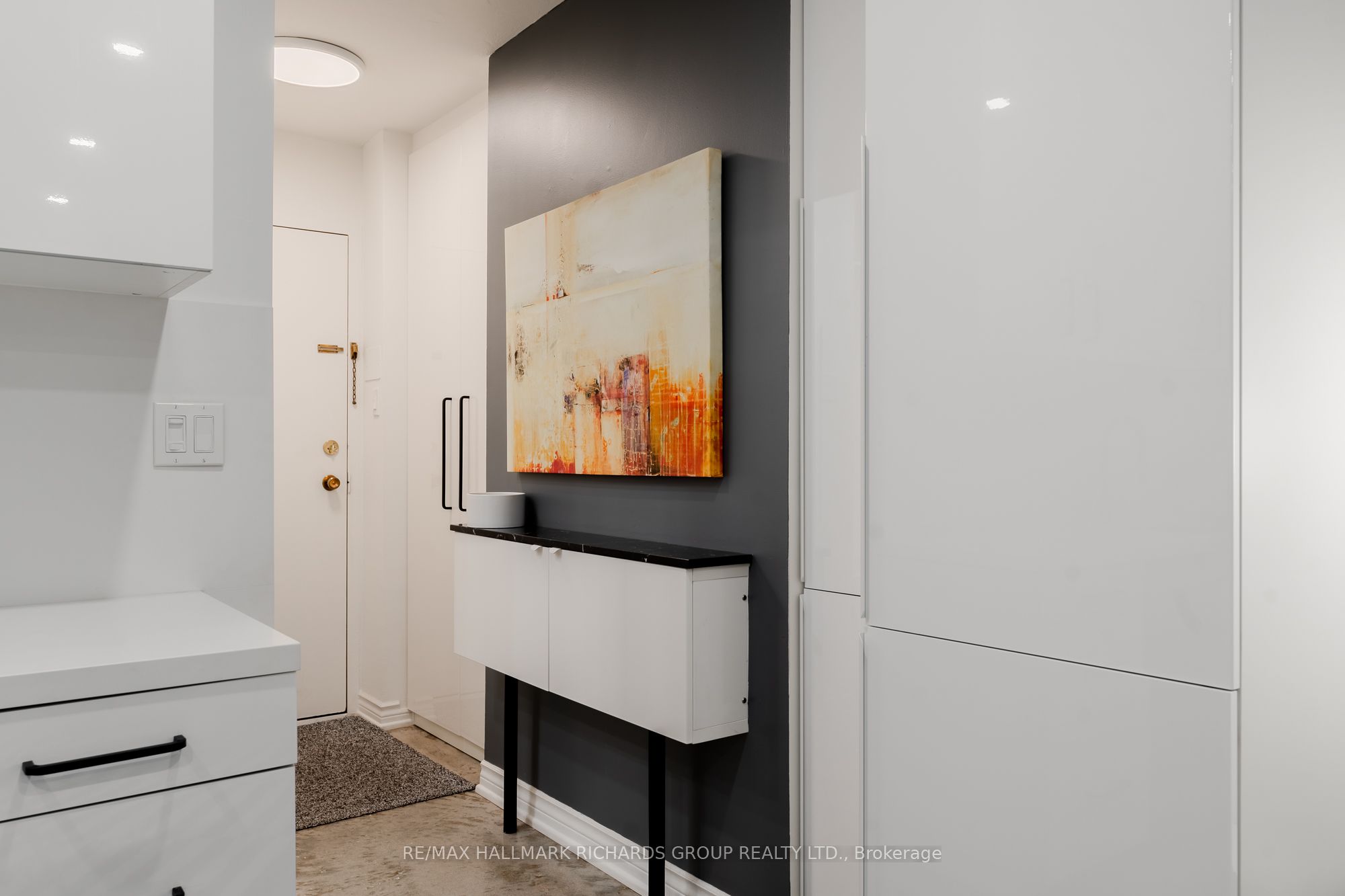 123 Woodbine Avenue 121, Toronto, ON M4L 3V8 photo 2