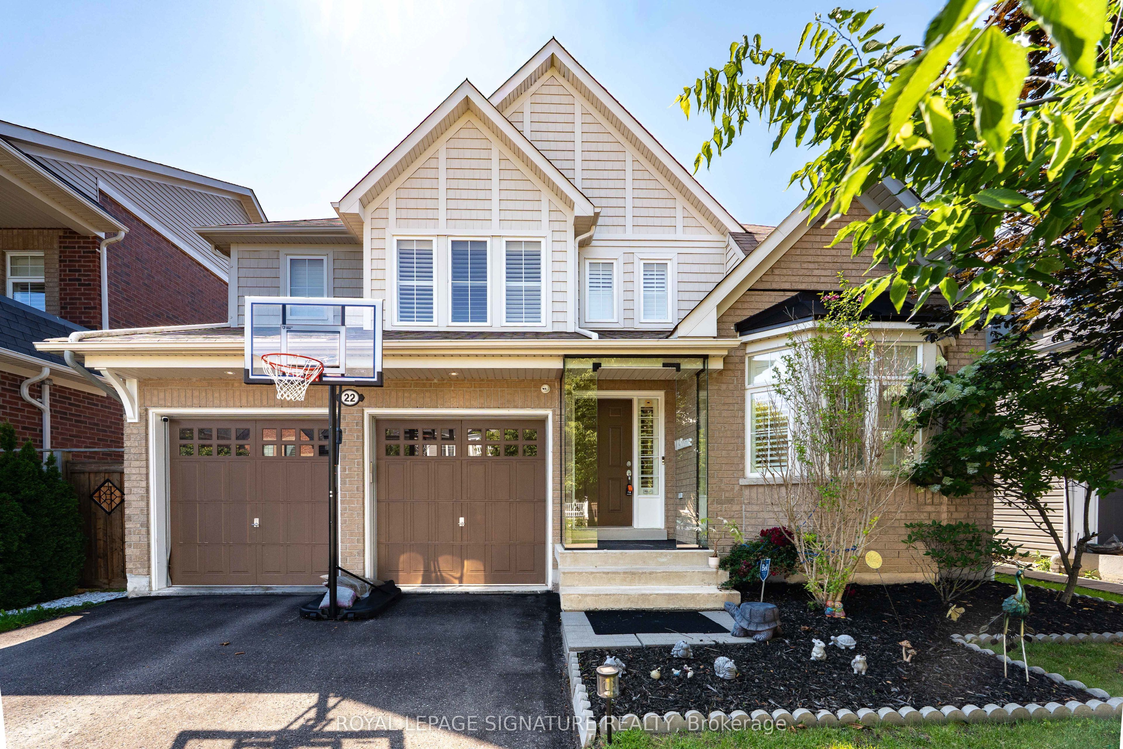 22 Northcastle Crescent, Whitby, ON L1M 0H8 photo 2