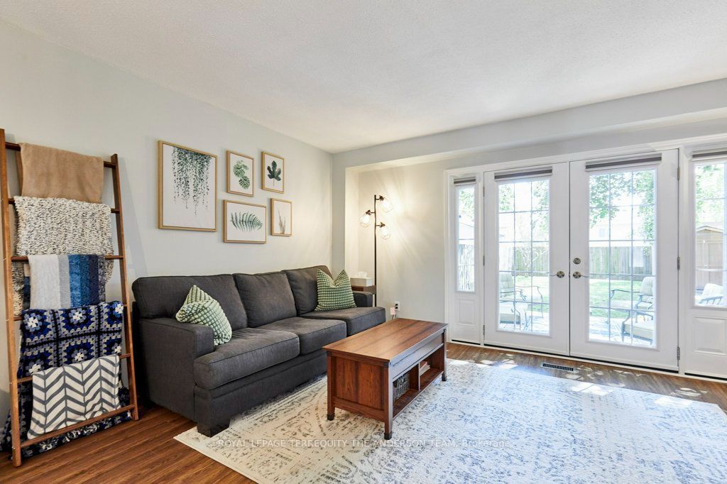 831 Gentry Crescent, Oshawa, ON L1K 1L6