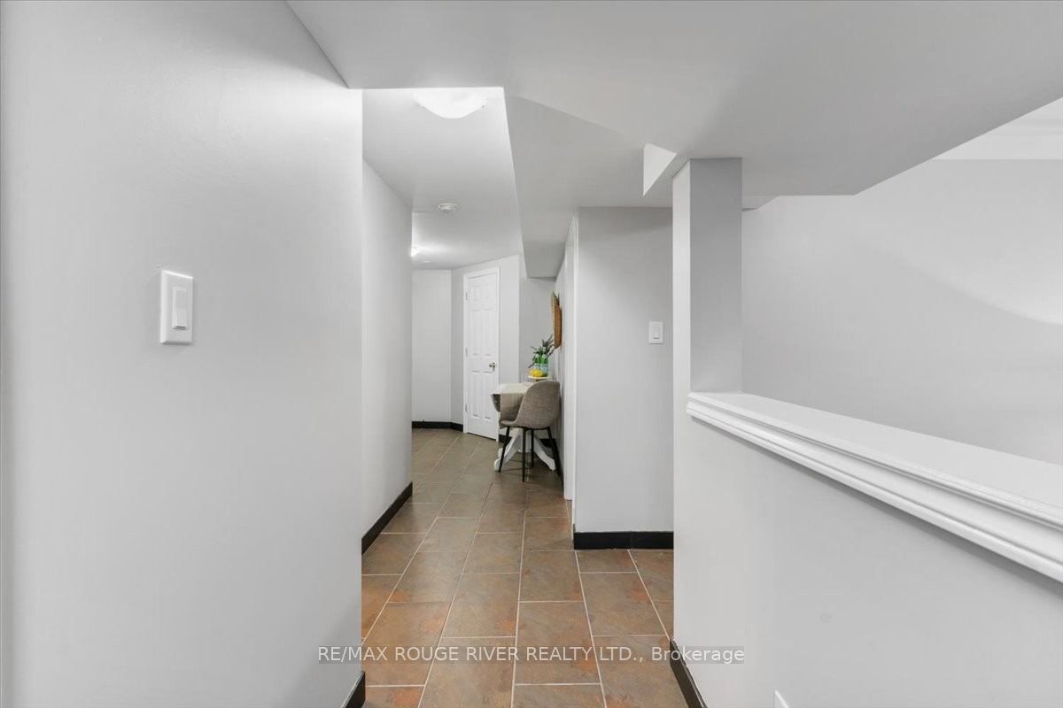 7 Inglis Avenue Bsmt, Clarington, ON L1E 2A8 photo 4