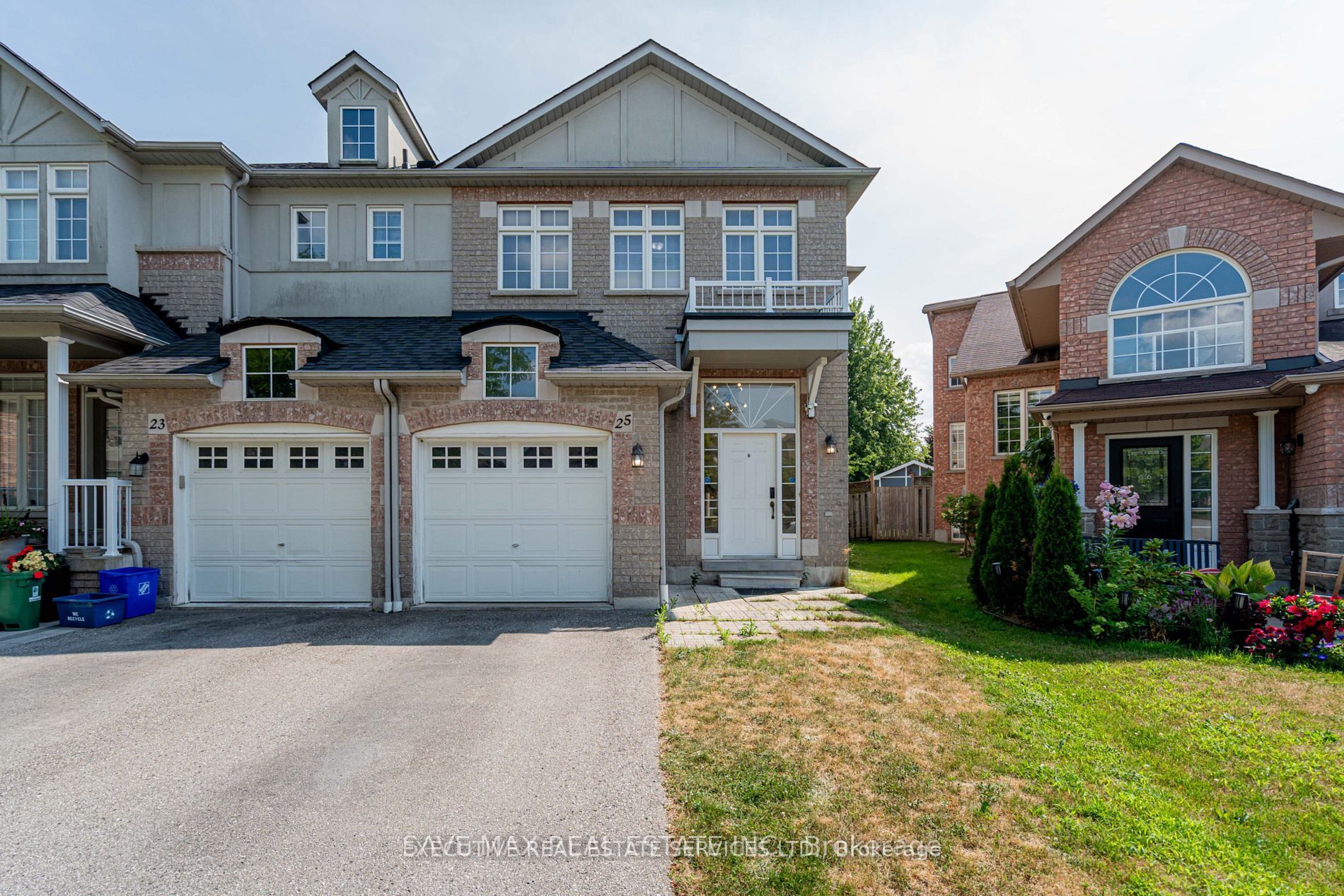 25 Dreamcrest Court, Whitby, ON L1R 3P7 photo 2