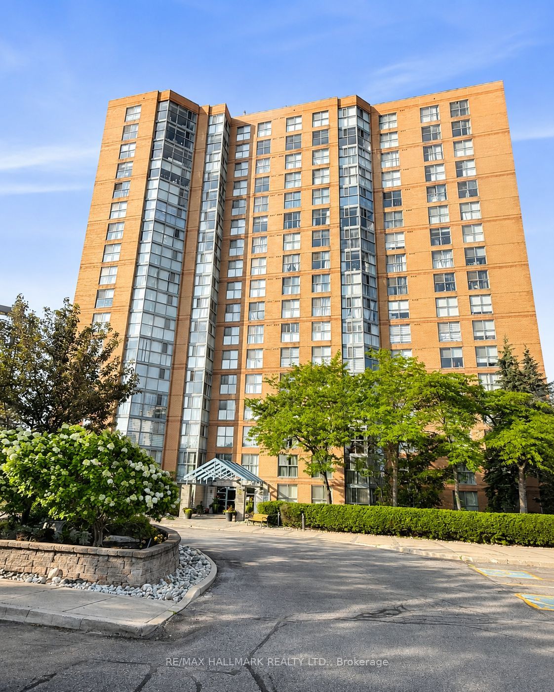 90 Dale Avenue 1502, Toronto, ON M1J 3N4
