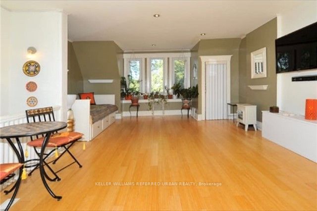 431 Kingston Road Main, Toronto, ON M4L 3S9 photo 3