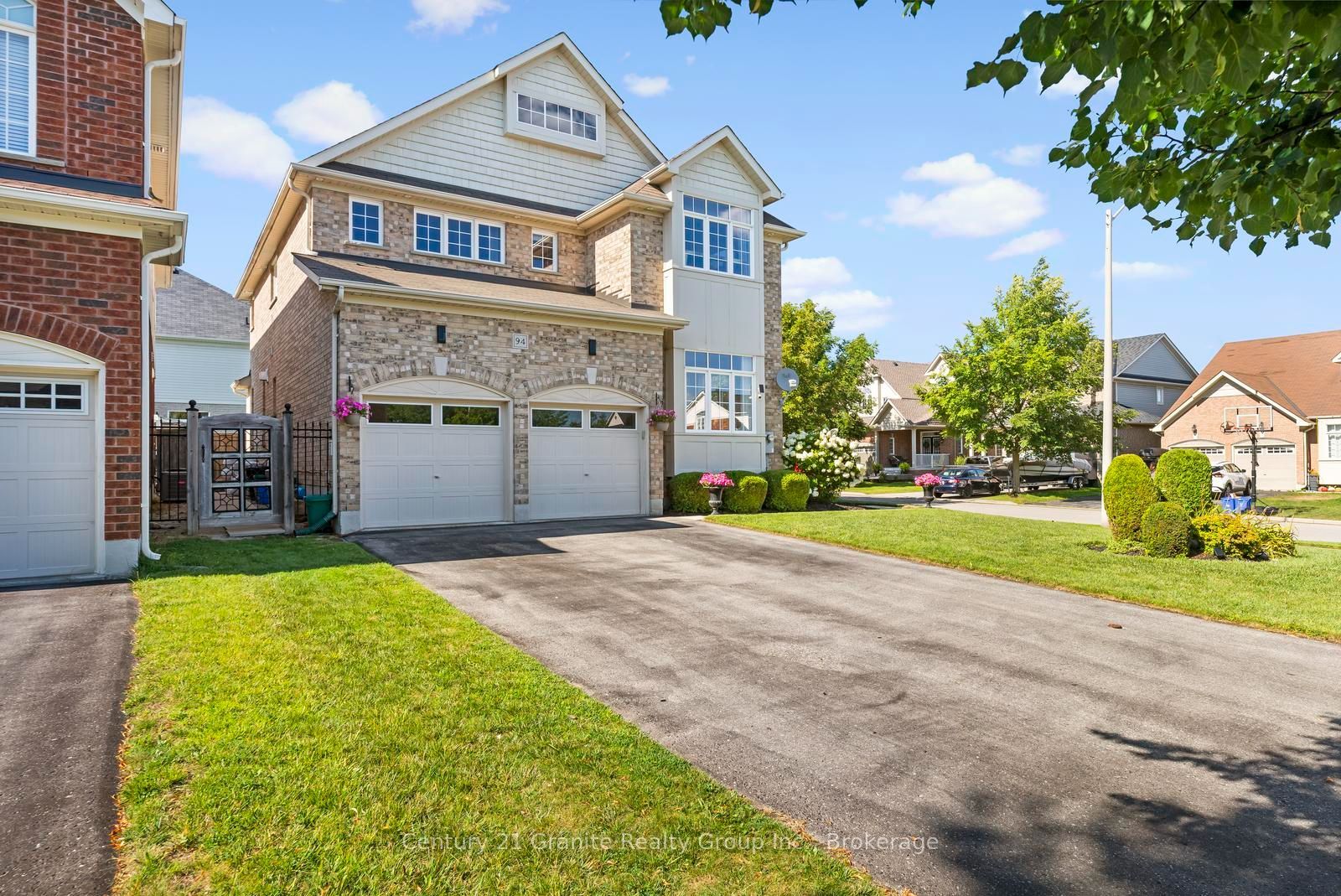 94 Hockley Avenue, Clarington, ON L1C 0G5