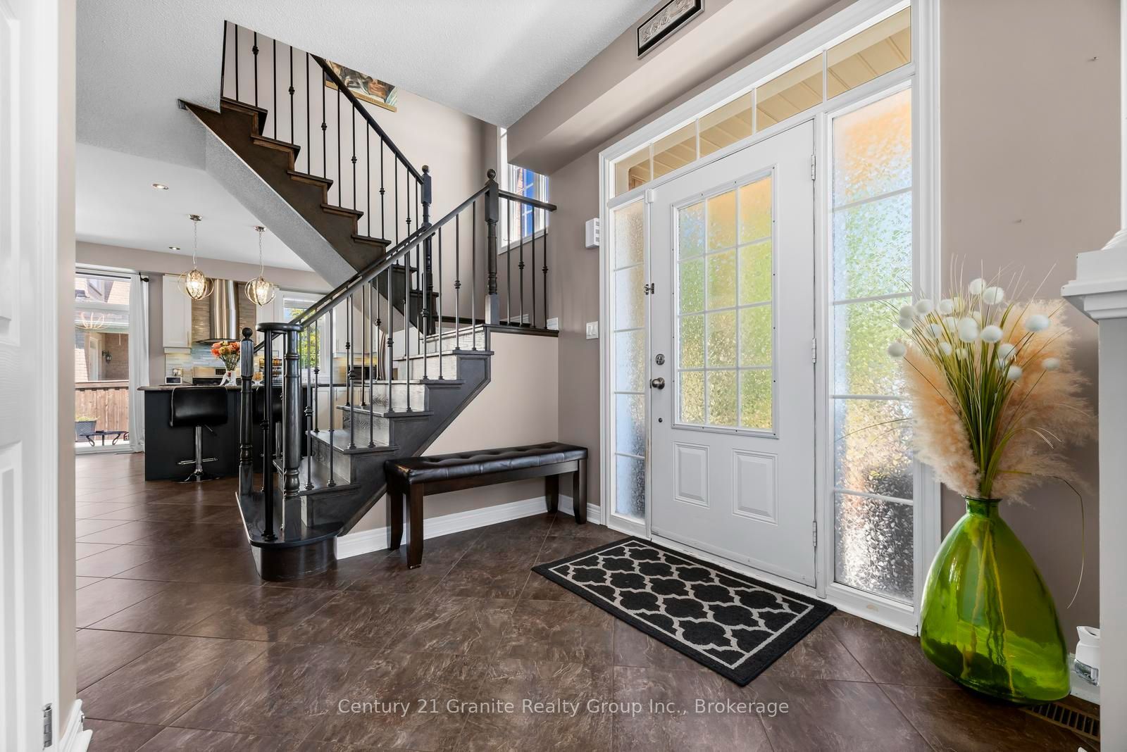 94 Hockley Avenue, Clarington, ON L1C 0G5 photo 5