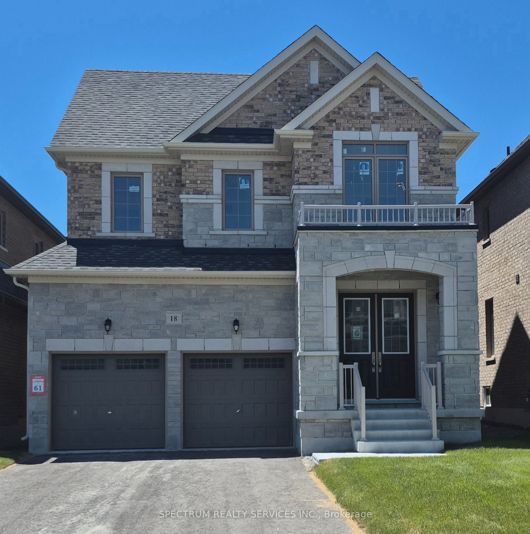 18 Rogerson Street, Clarington, ON L1B 0W4 photo 2