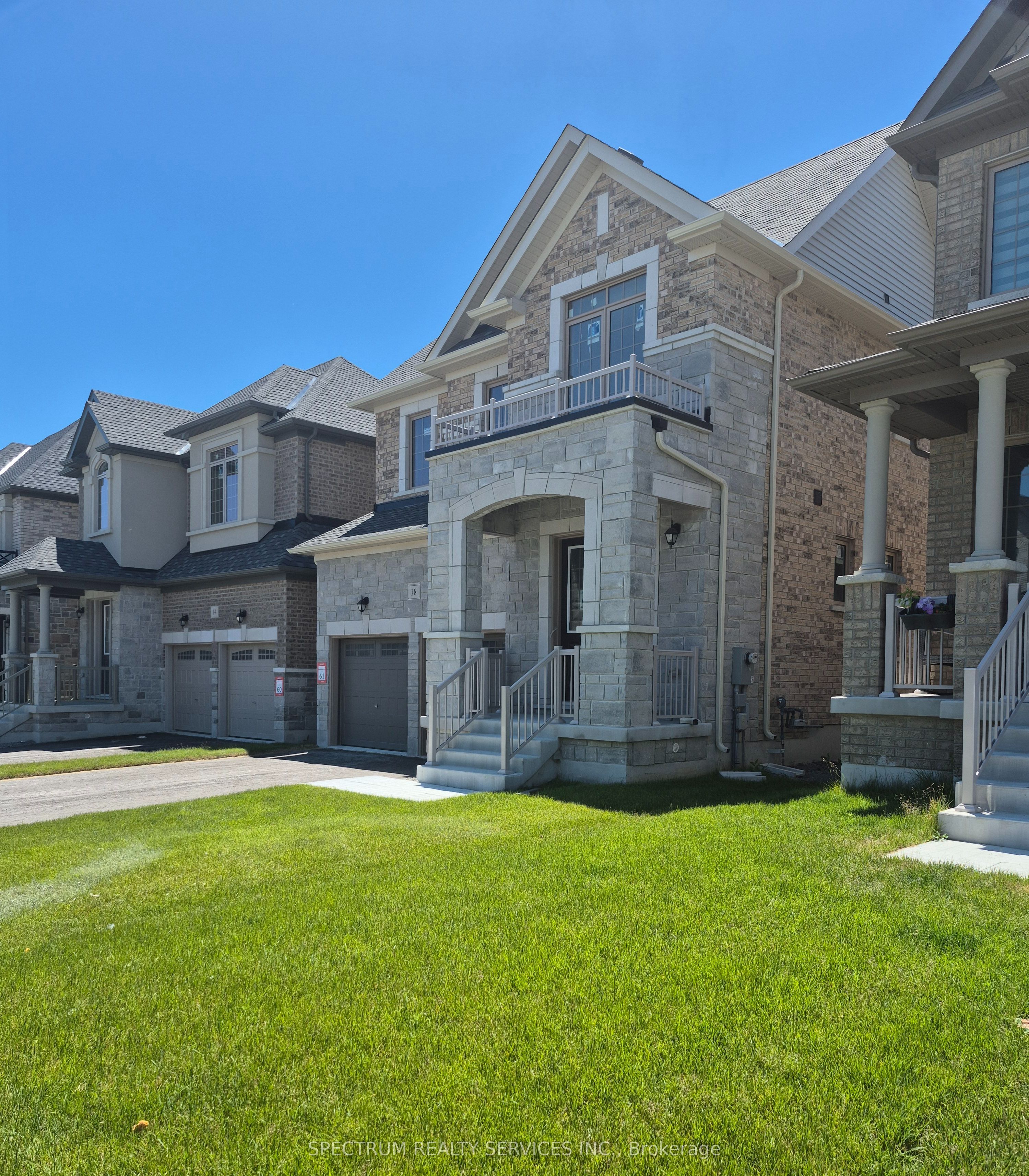 18 Rogerson Street, Clarington, ON L1B 0W4 photo 4