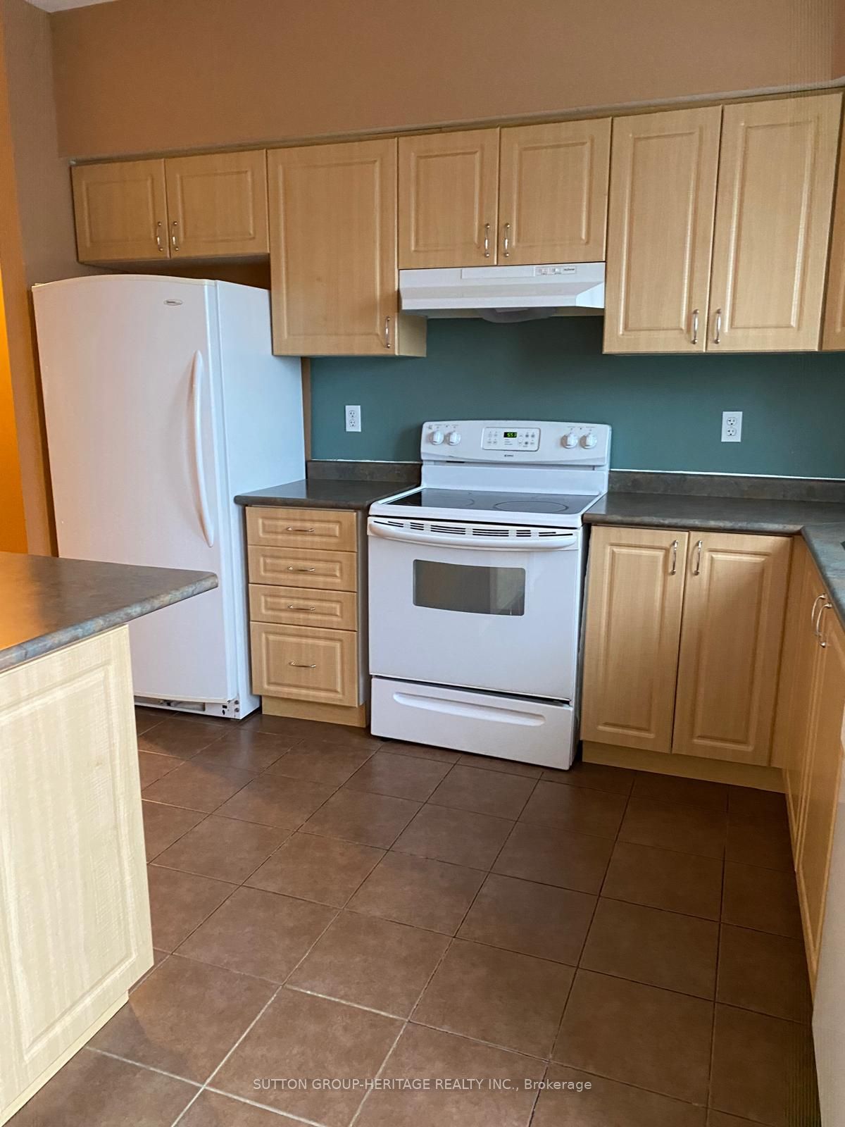 1250 St. Martins Drive W 12, Pickering, ON L1W 0A2 photo 4