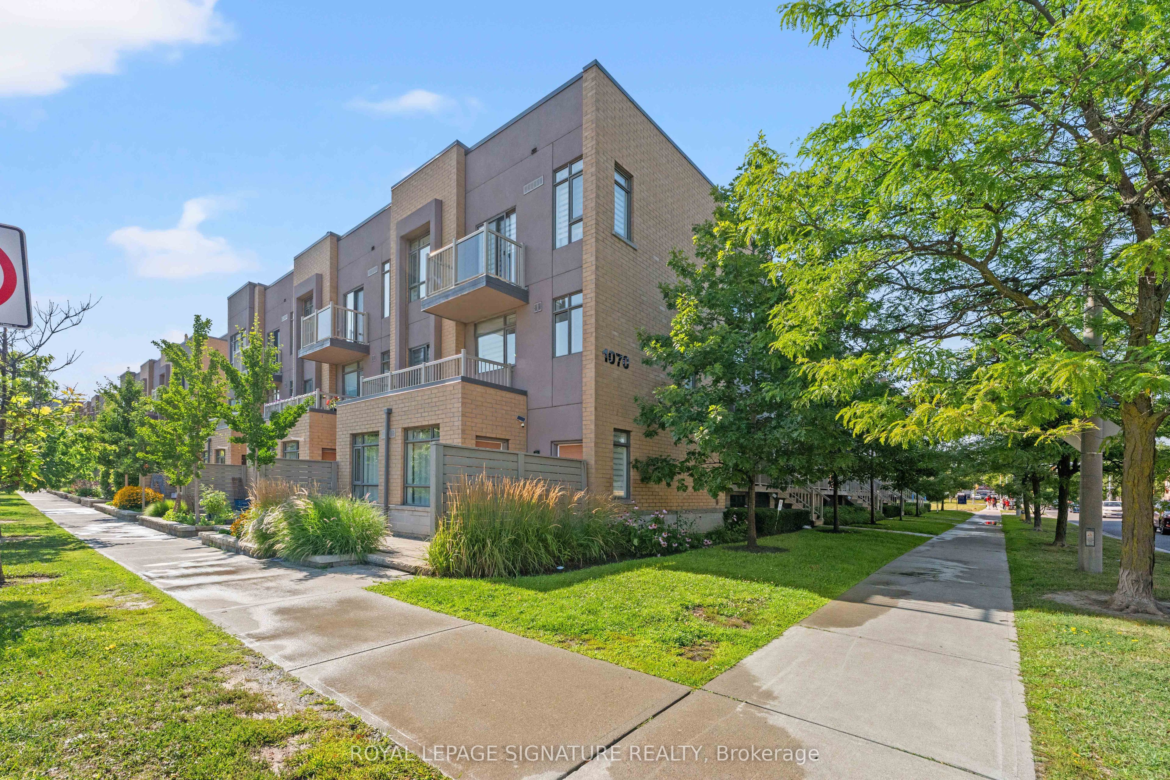 1070 Progress Avenue 311, Toronto, ON M5N 2E2 photo 3