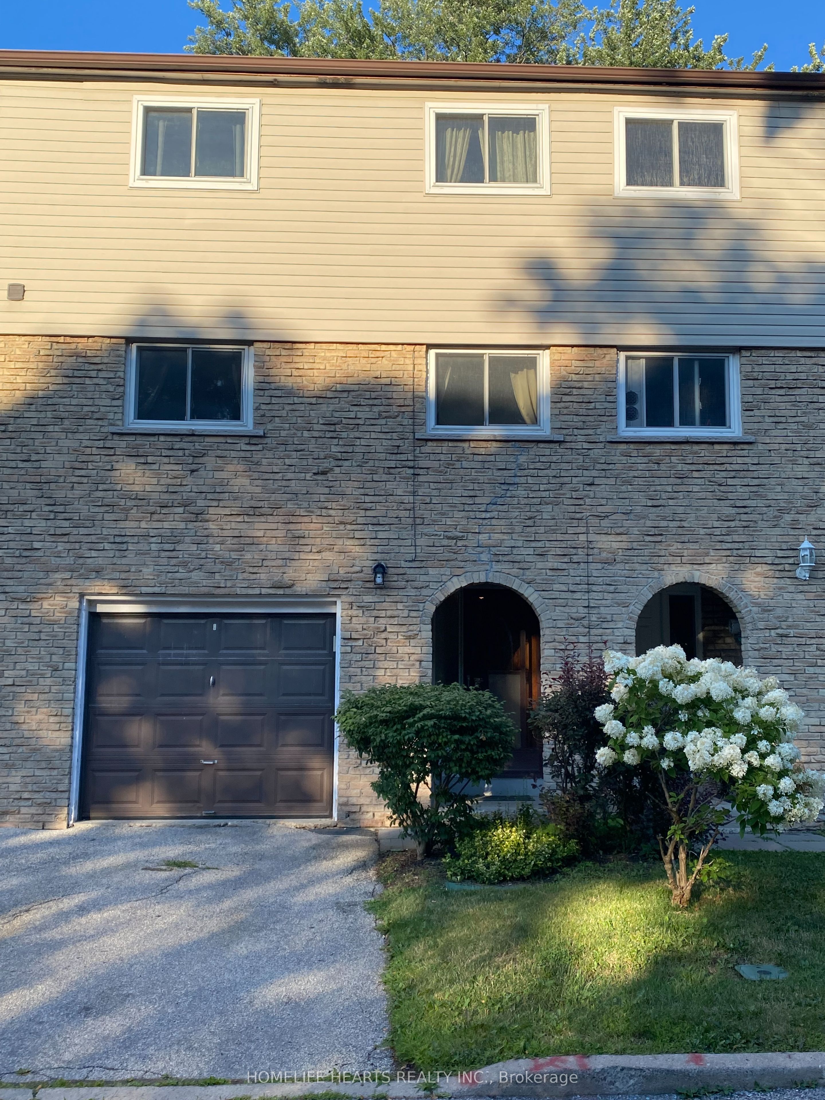 21 Rockwood Drive 22, Toronto, ON M1M 3M9 photo 2