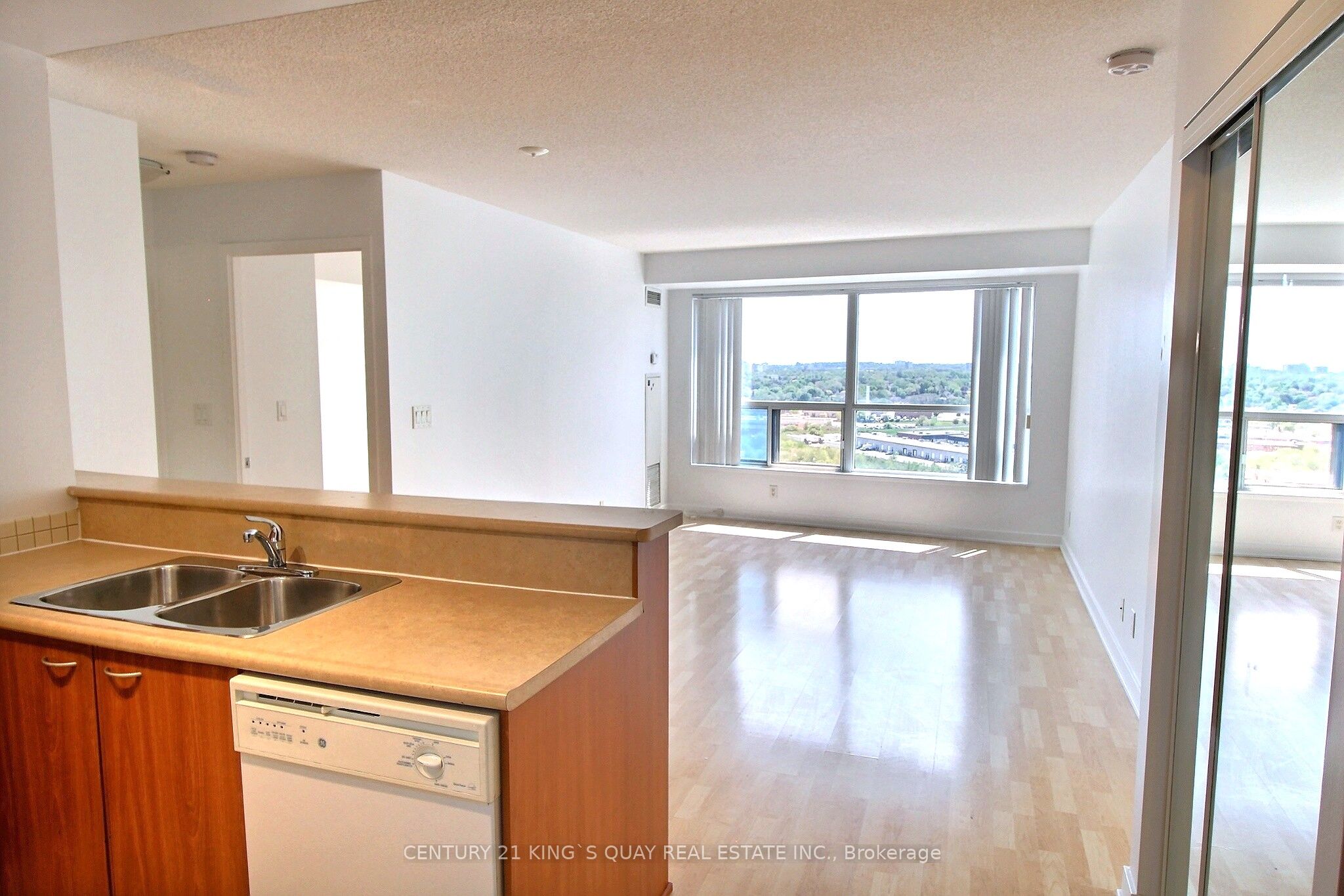 36 Lee Centre Drive 2009, Toronto, ON M1H 3K2 photo 3
