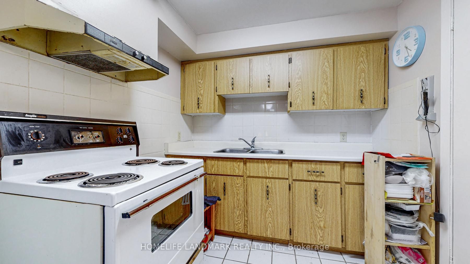 58 Deerbrook Trail N Basement Room C, Toronto, ON M1W 1V4 photo 5