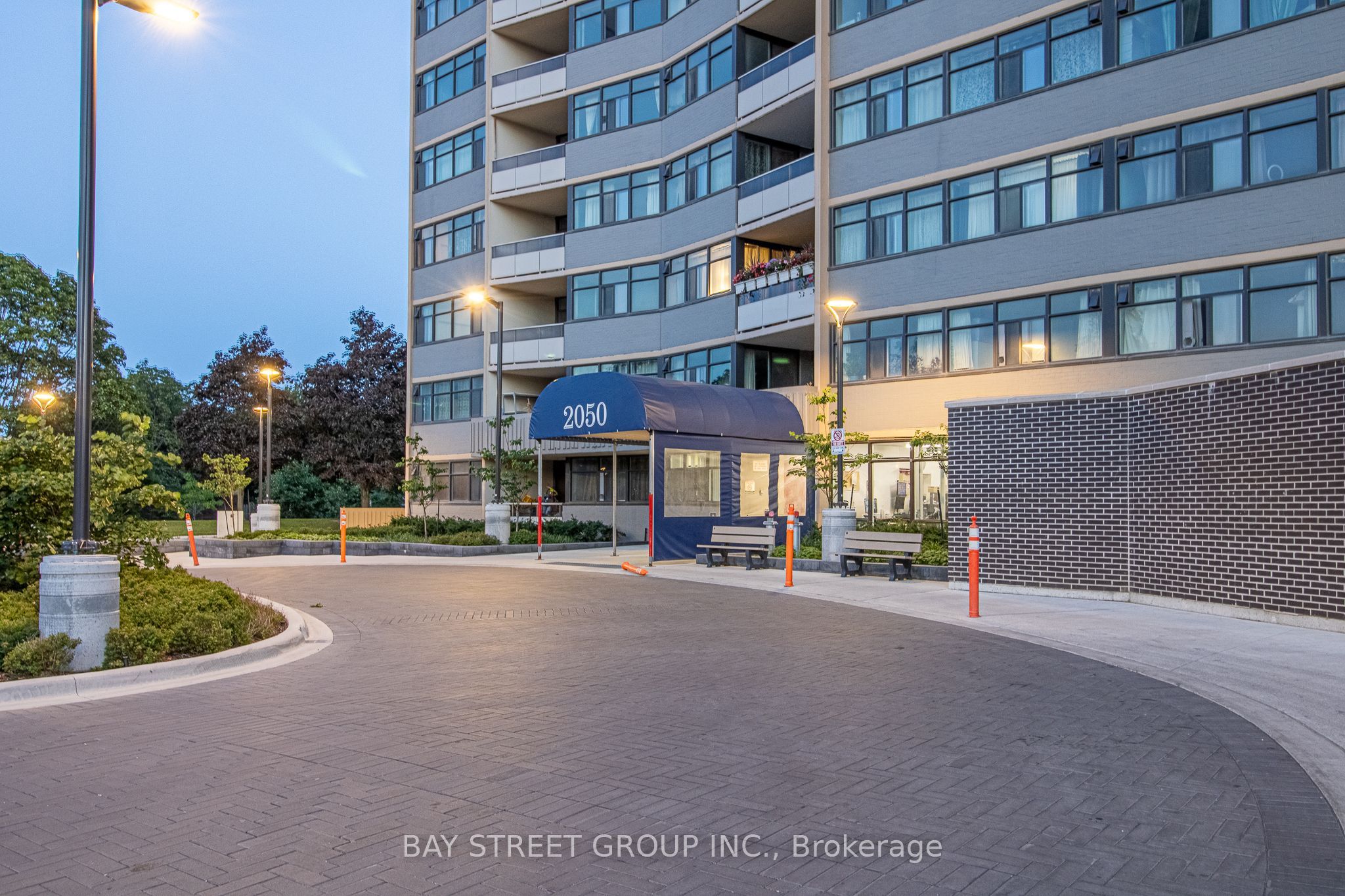 2050 Bridletowne Circle 1712, Toronto, ON M1W 2V5 photo 2