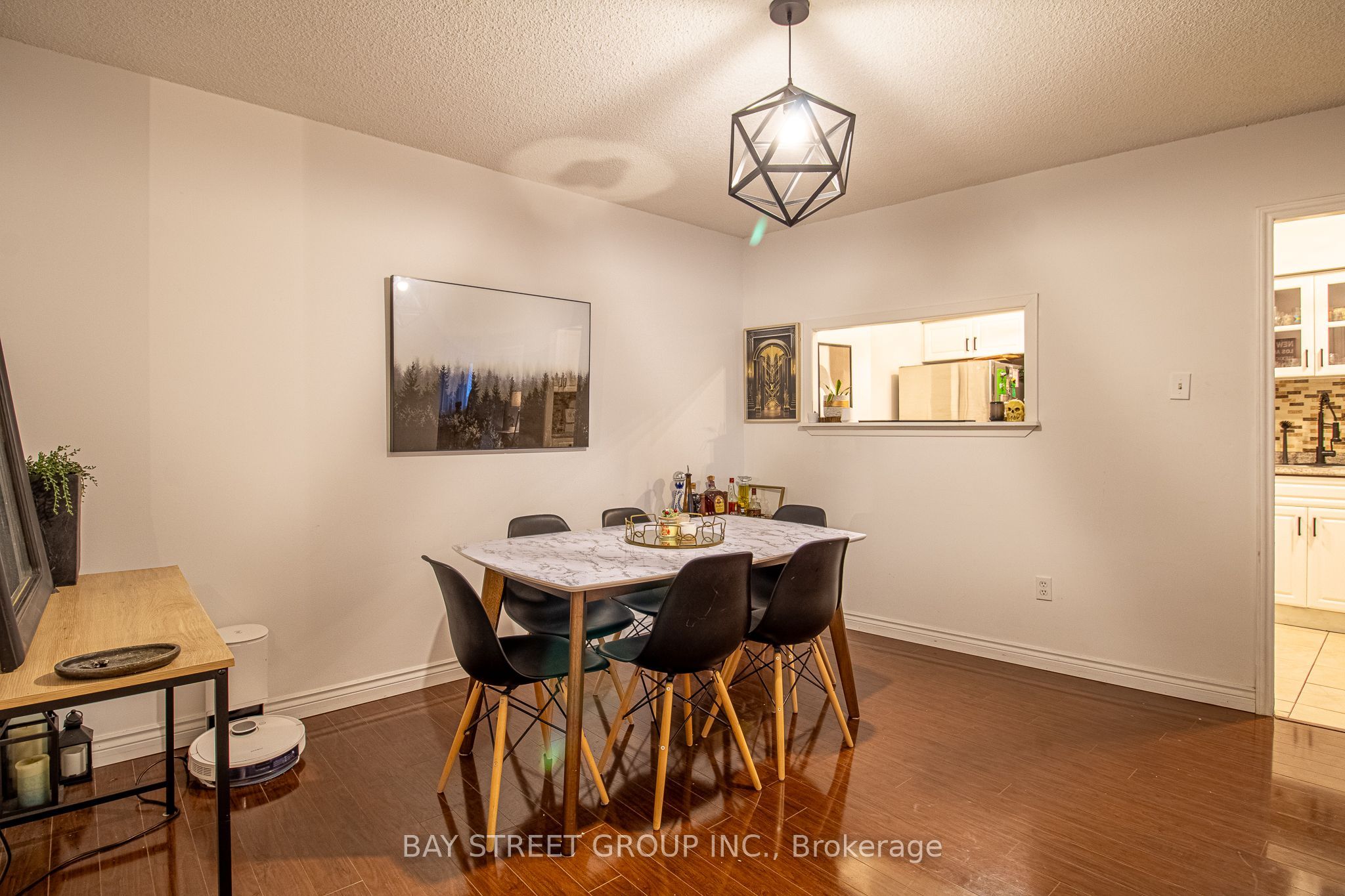 2050 Bridletowne Circle 1712, Toronto, ON M1W 2V5 photo 4