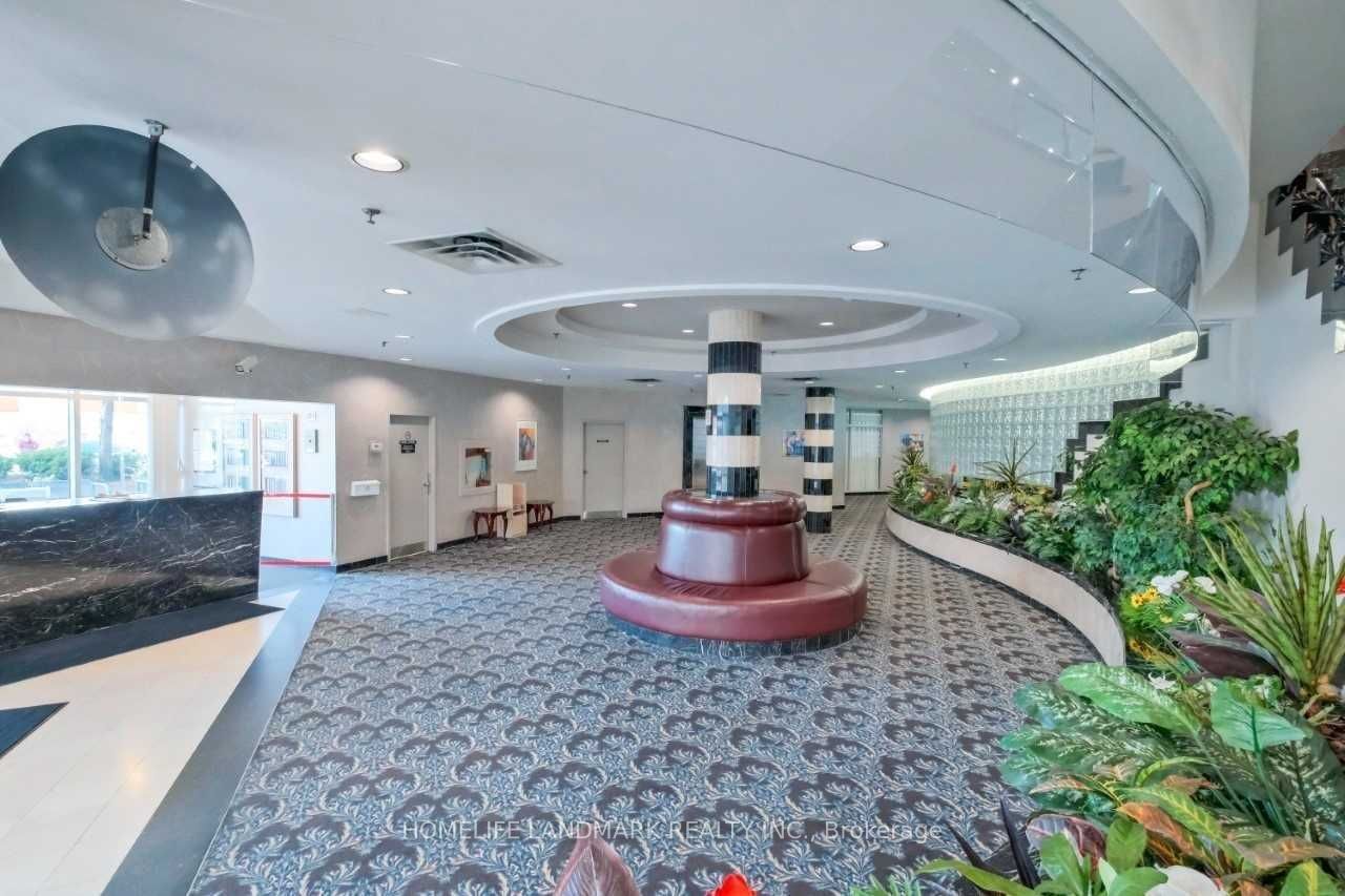 1470 Midland Avenue 708, Toronto, ON M1P 4Z4 photo 3