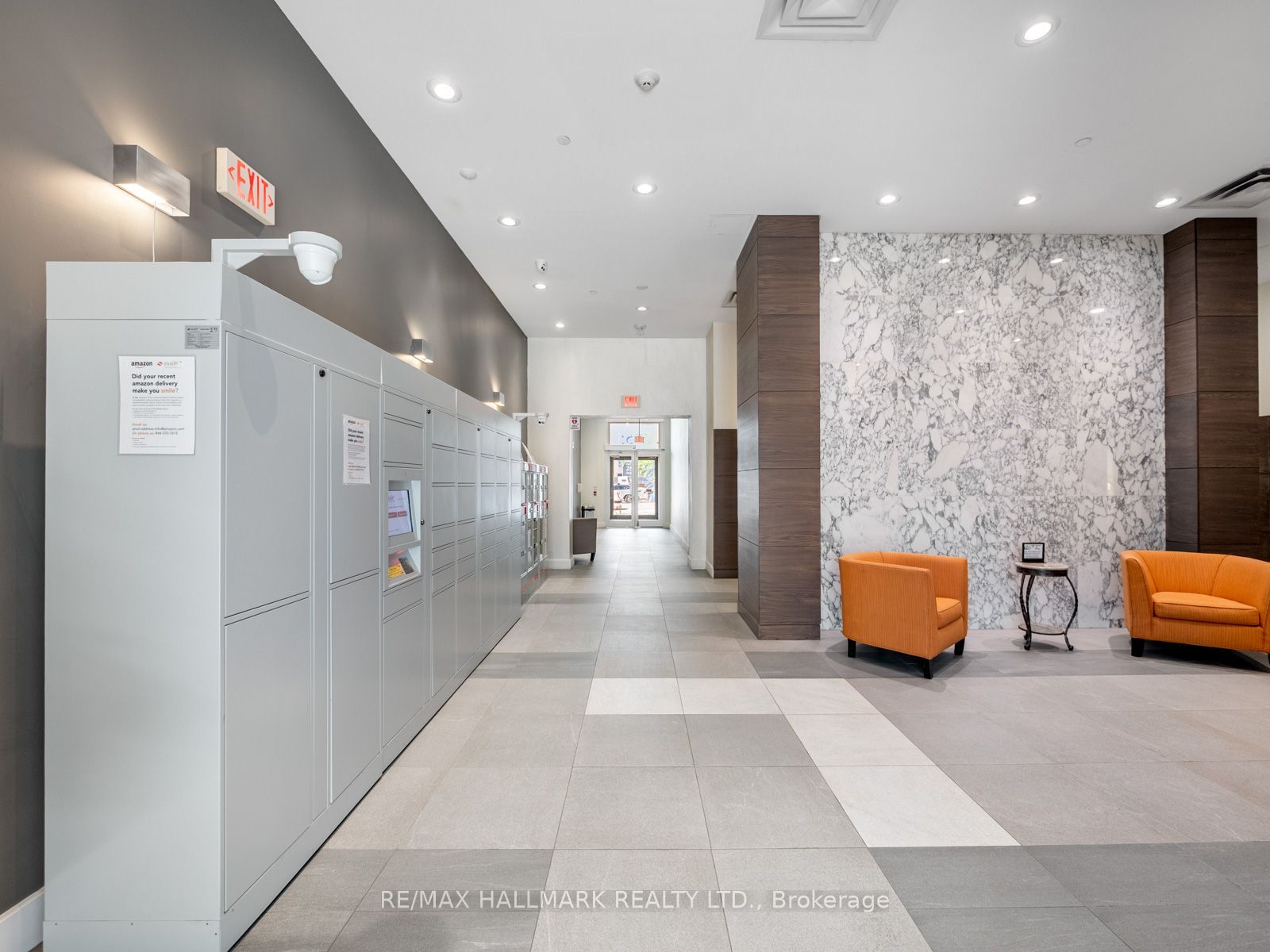 2055 Danforth Avenue 414, Toronto, ON M4C 1J8 photo 3