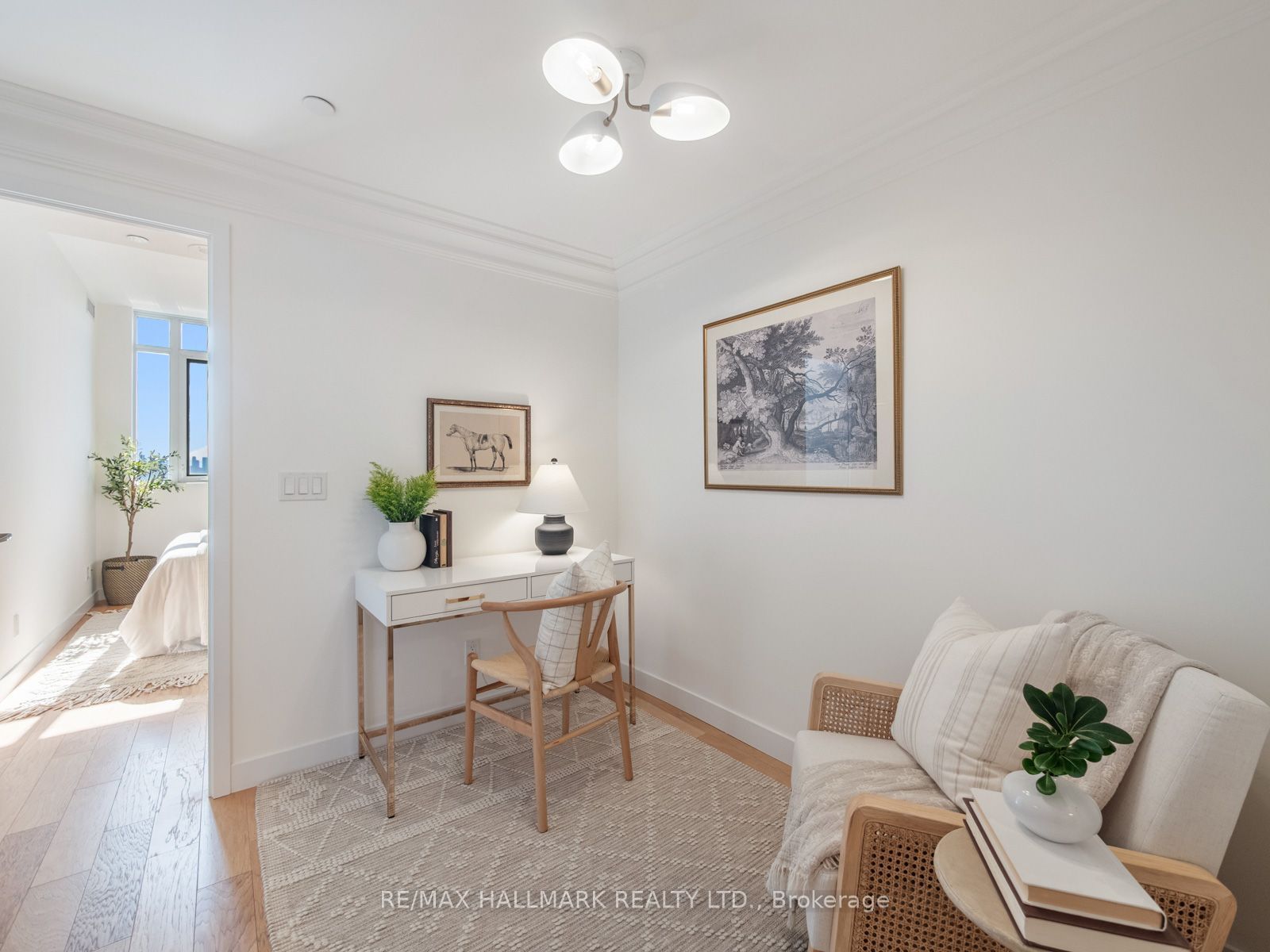 2055 Danforth Avenue 414, Toronto, ON M4C 1J8 photo 5