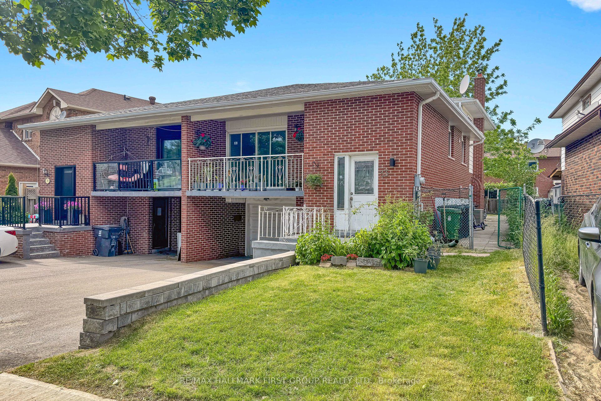 33 Robbinstone Drive Basement, Toronto, ON M1B 2C4 photo 2