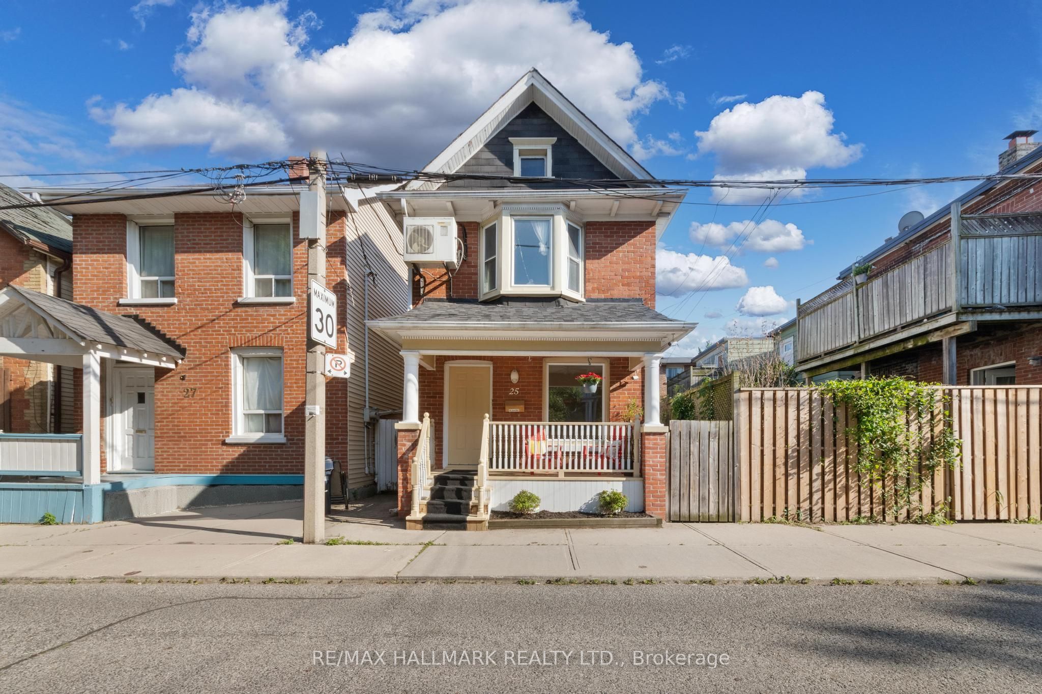 25 Norwood Terrace, Toronto, ON M4E 2H2