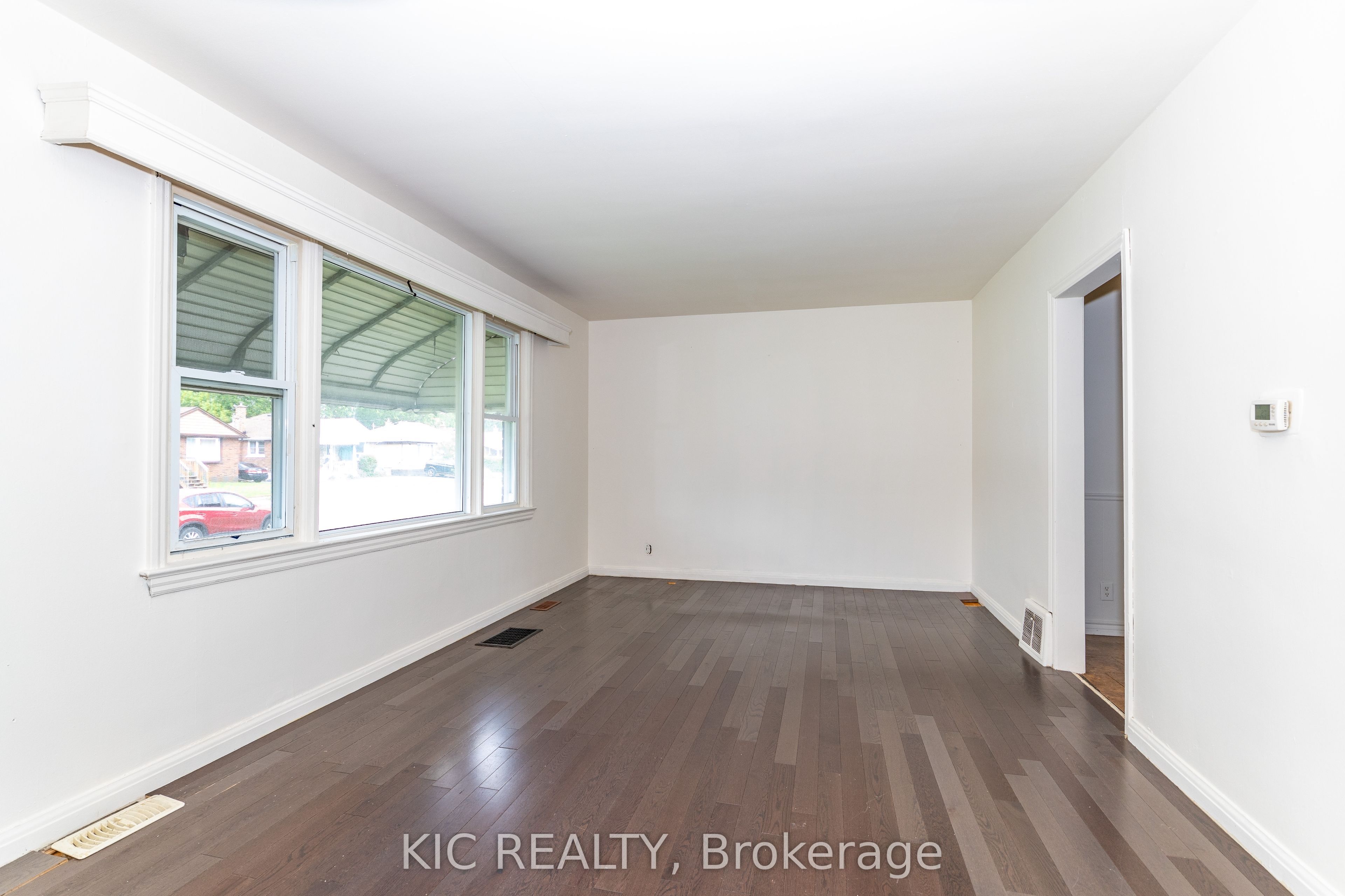 333 CADILLAC Avenue S, Oshawa, ON L1H 5Z9 photo 4