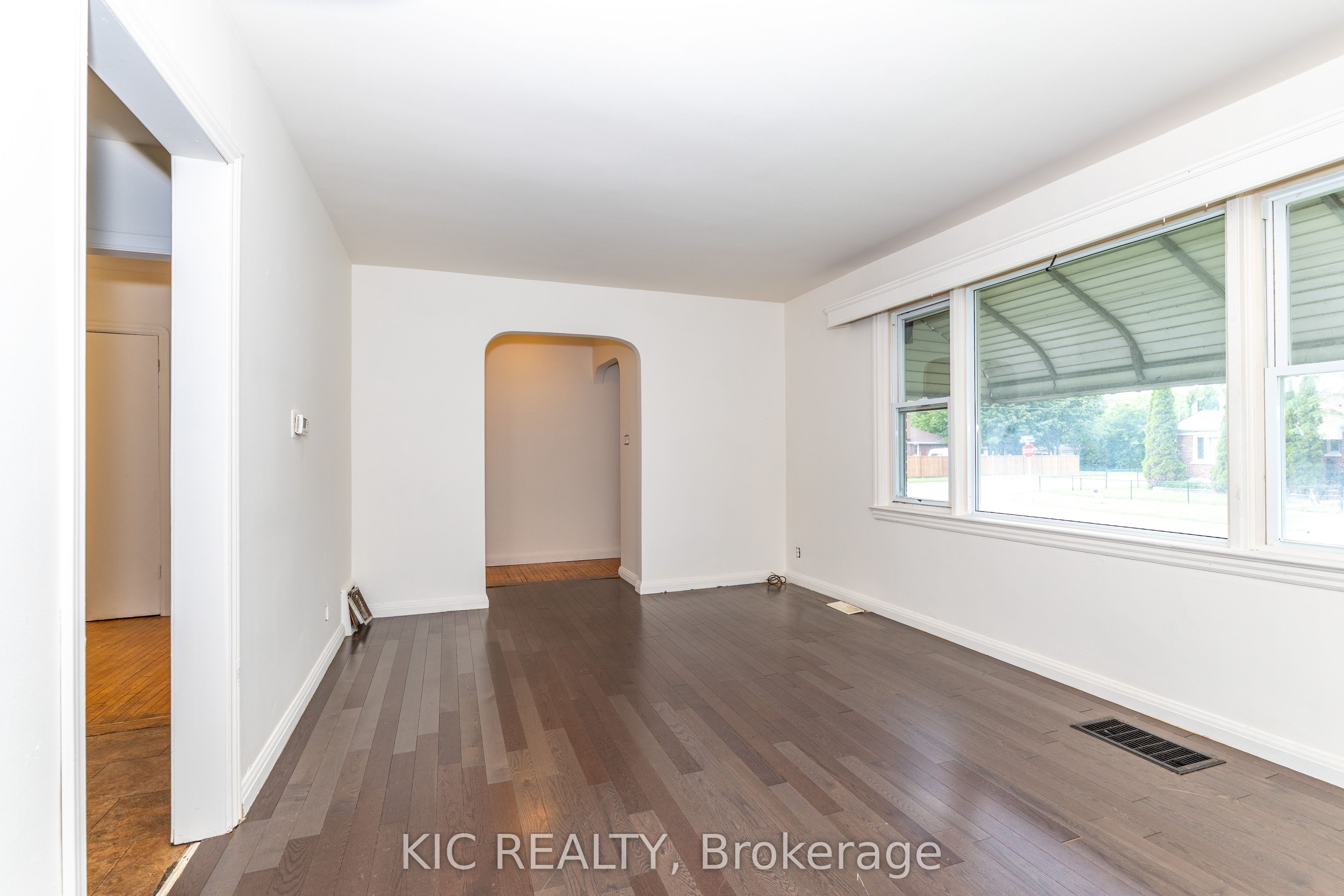 333 CADILLAC Avenue S, Oshawa, ON L1H 5Z9 photo 5