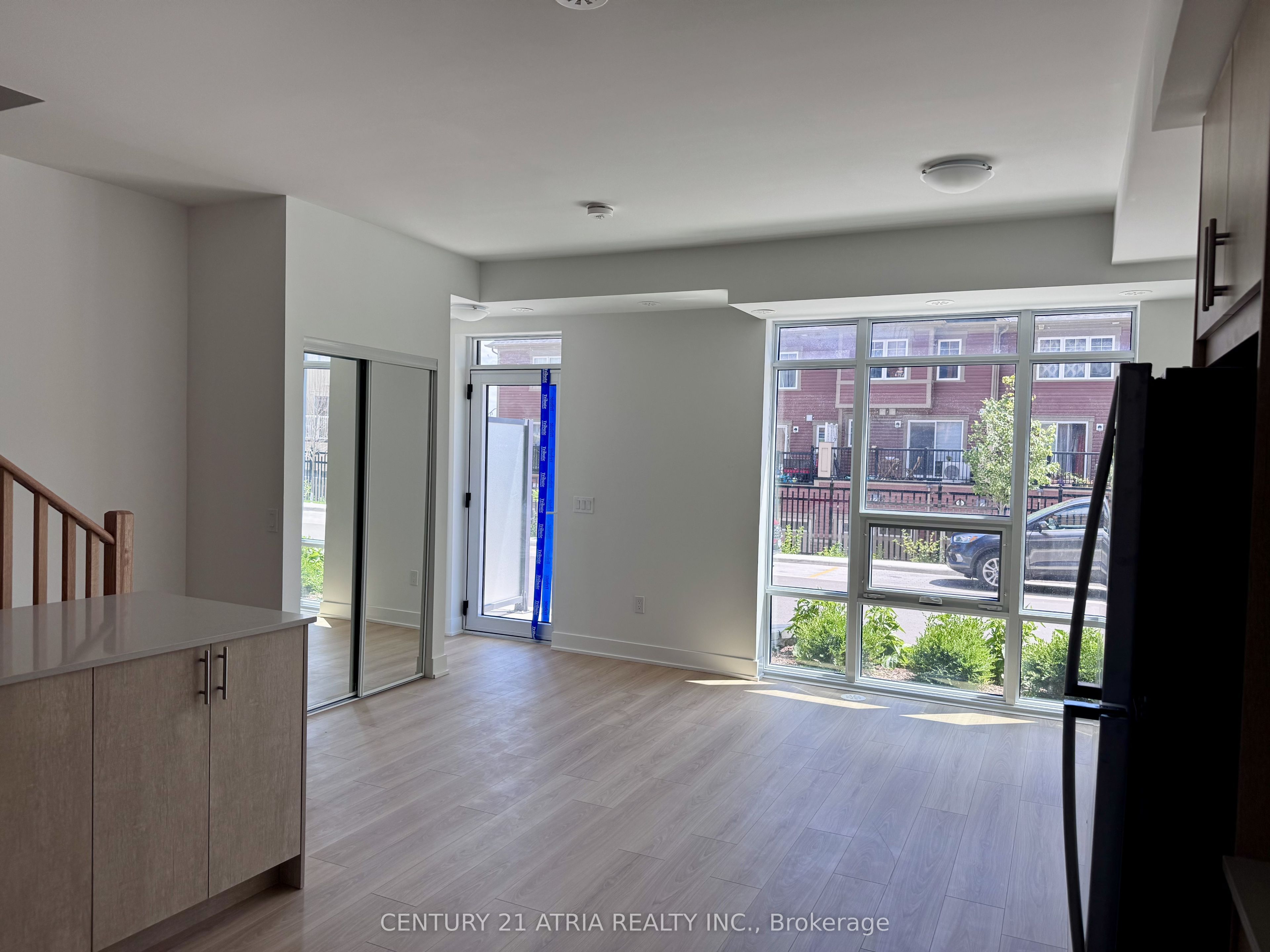 28 Alpine Symphony Path, Oshawa, ON L1L 0W2 photo 2