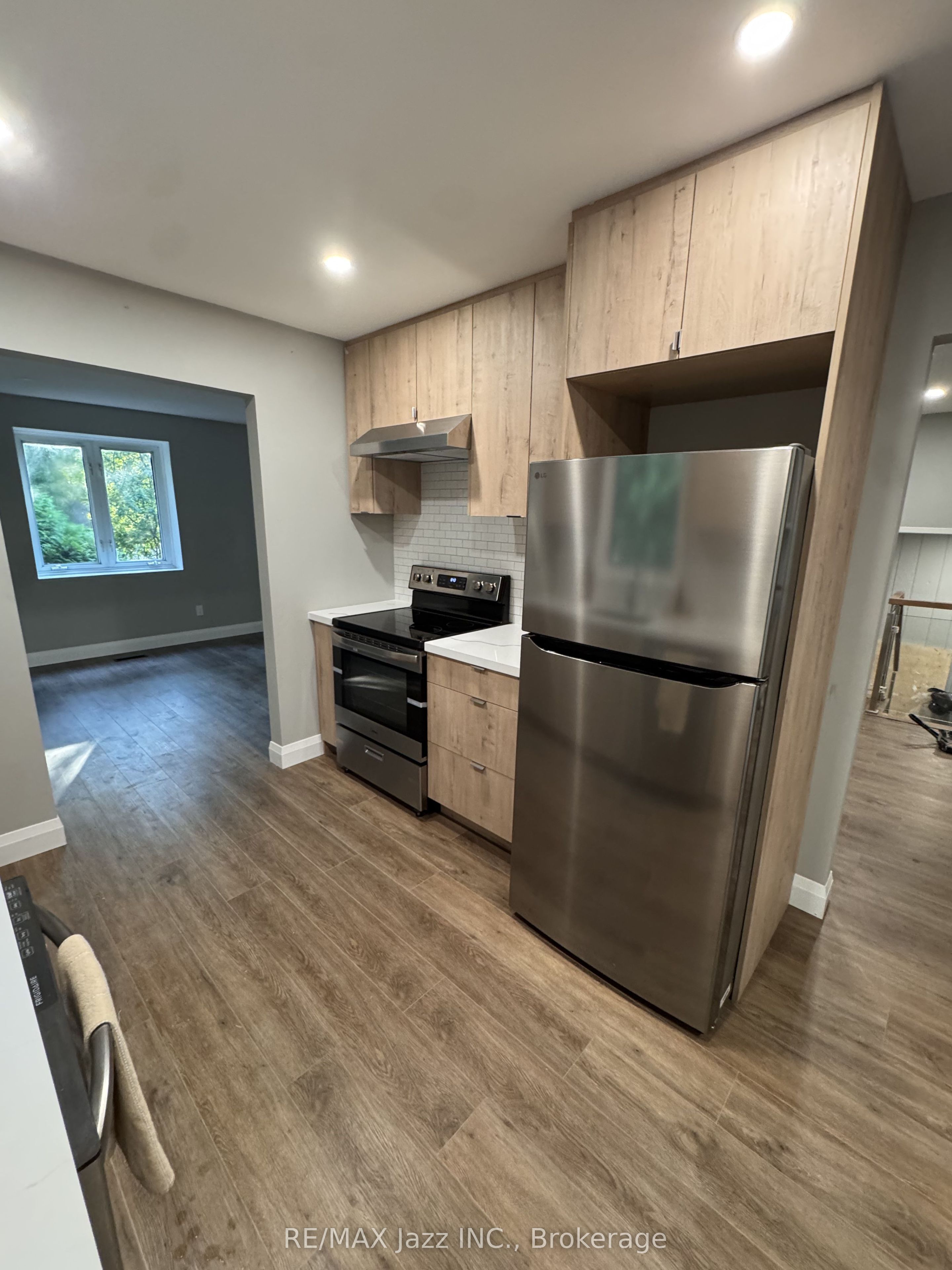 3025 Lockhart Road, Clarington, ON L1B 1L9 photo 2