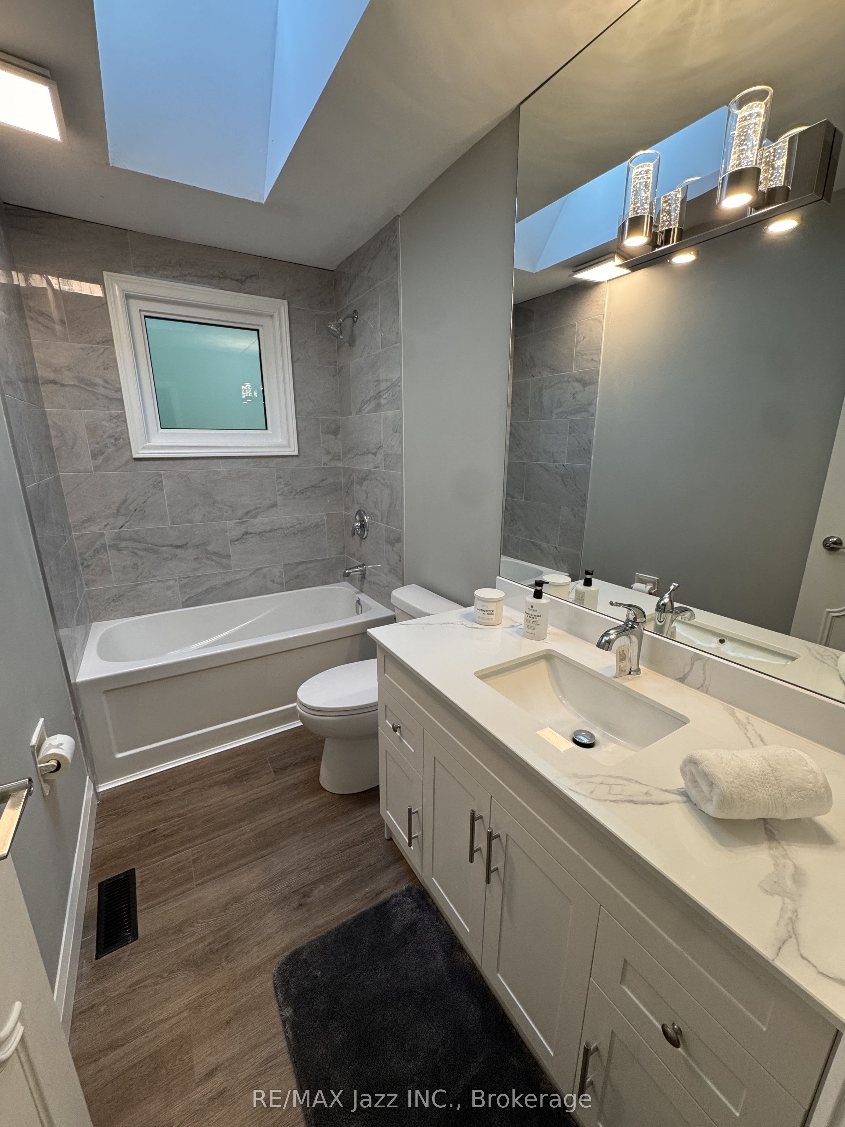 3025 Lockhart Road, Clarington, ON L1B 1L9 photo 5