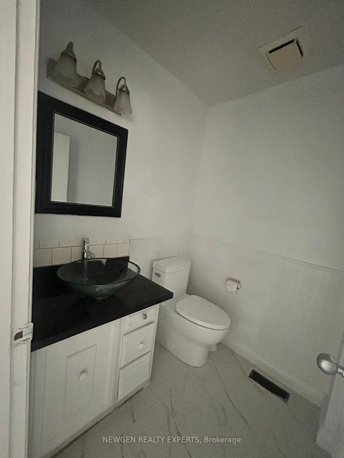 264 John Tabor Trail, Toronto, ON M1B 2R7 photo 5