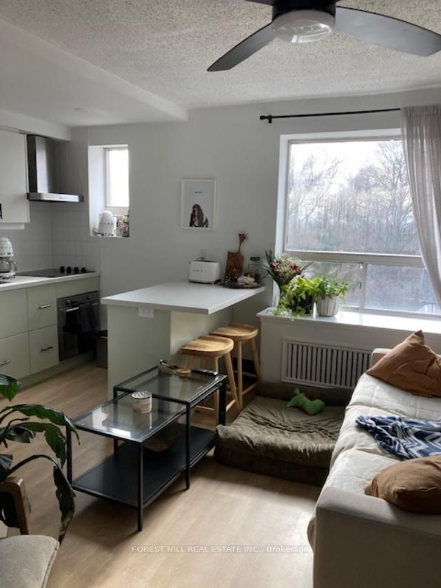 204 Kingston Road 104, Toronto, ON M4L 1S7 photo 2