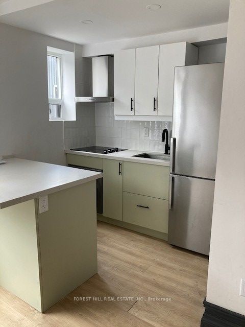 204 Kingston Road 104, Toronto, ON M4L 1S7 photo 5
