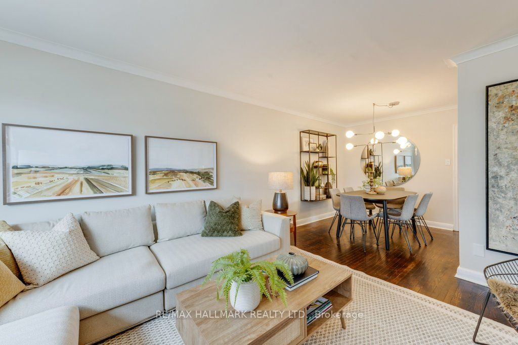 225 Woodville Avenue Main, Toronto, ON M4J 2R4 photo 4