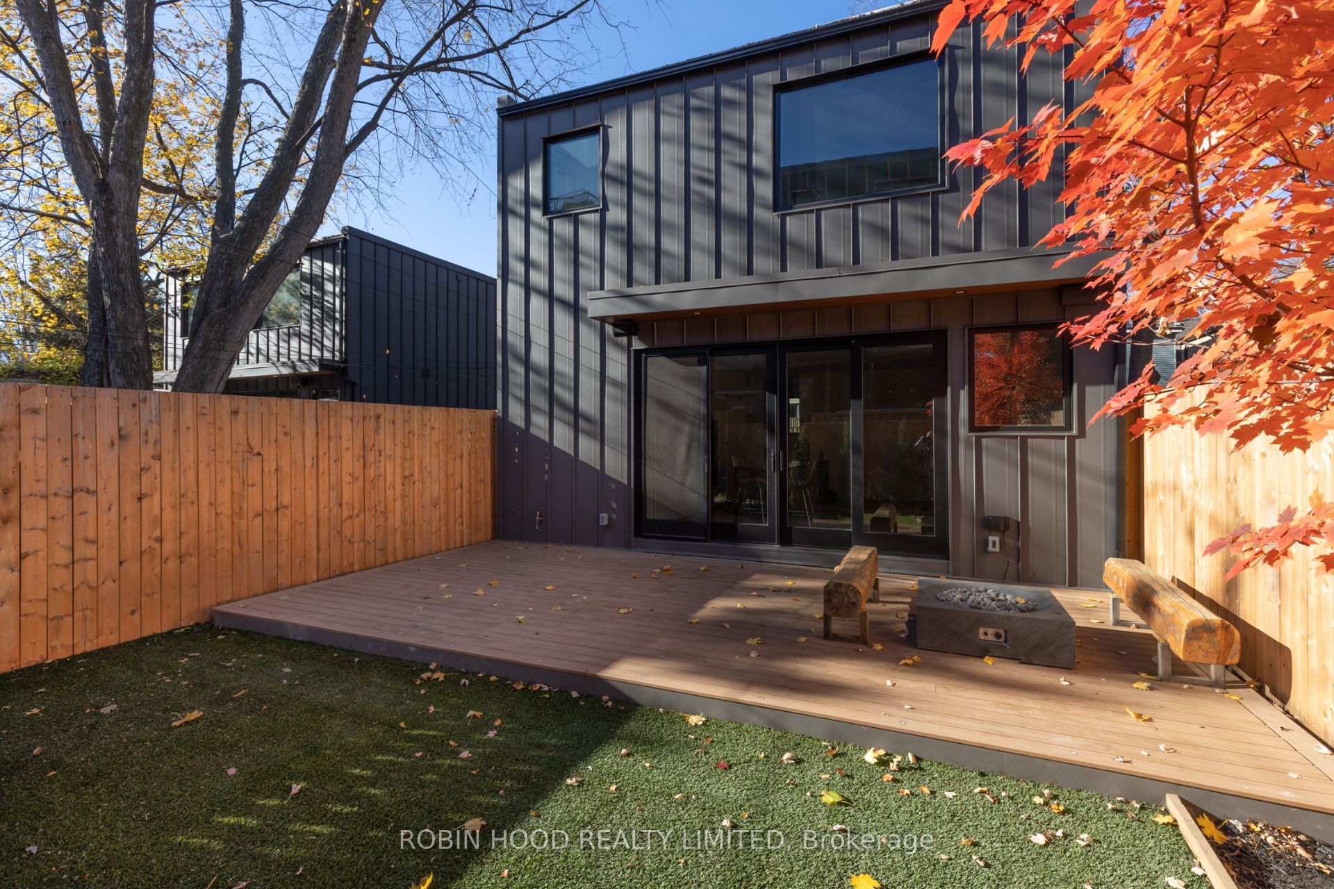 60 Jones Avenue R/Laneway, Toronto, ON M4M 2Z8 photo 2