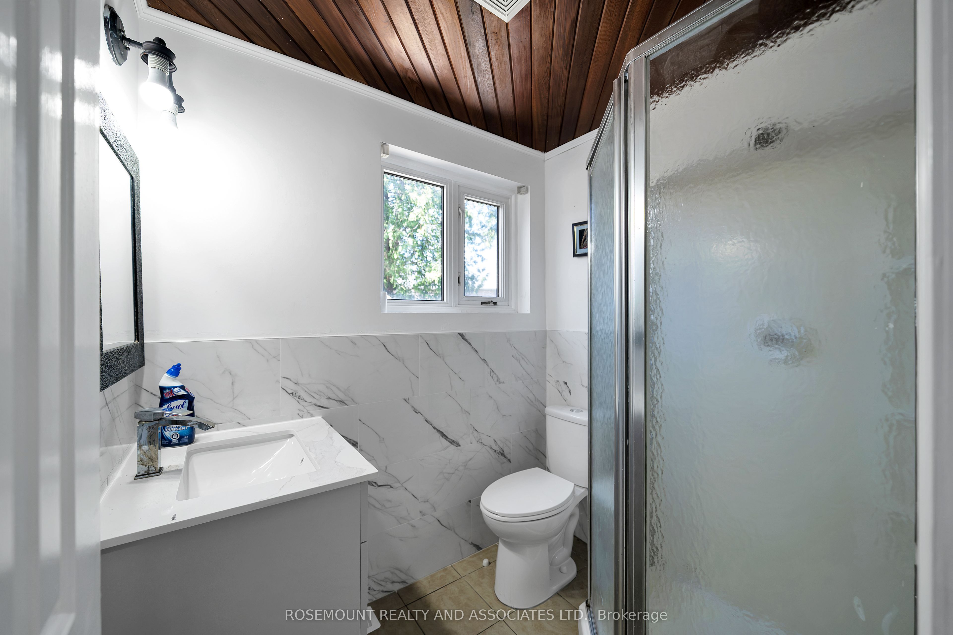4 Carwin Crescent Basement, Ajax, ON L1S 6G6 photo 5
