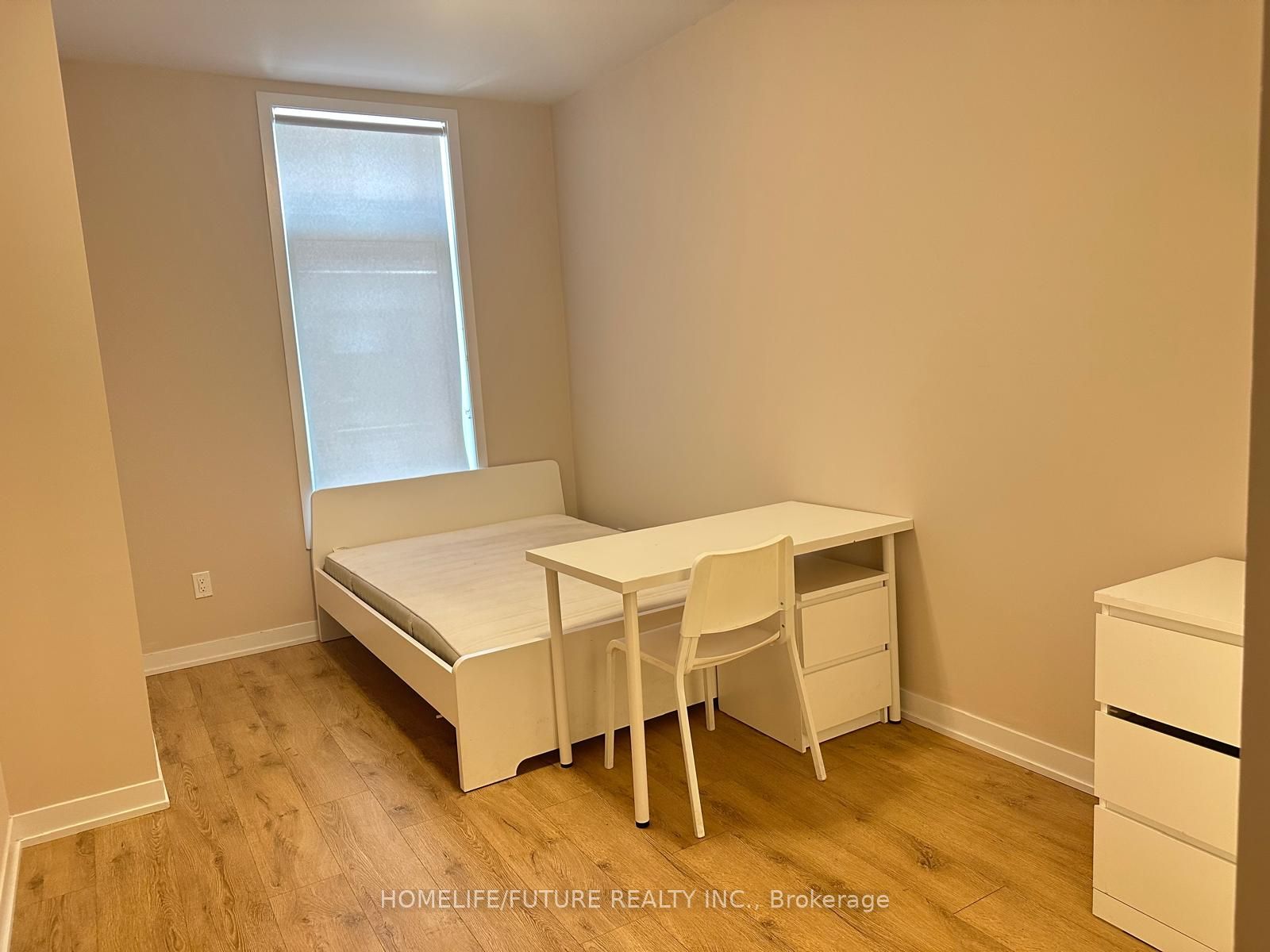 1760 Simcoe Street N 65, Oshawa, ON L3G 0C3 photo 2