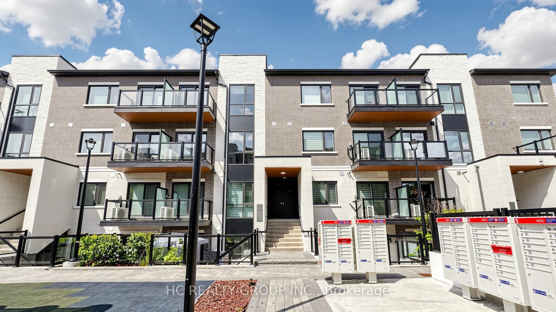 60 Morecambe Gate, Toronto, ON M1W 0A9