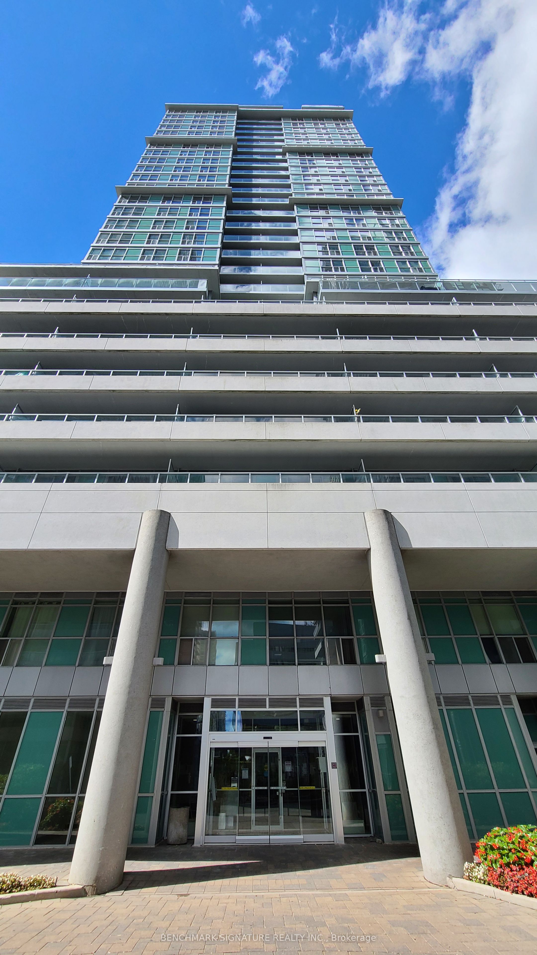60 Town Centre Court 902, Toronto, ON M1P 0B1 photo 2