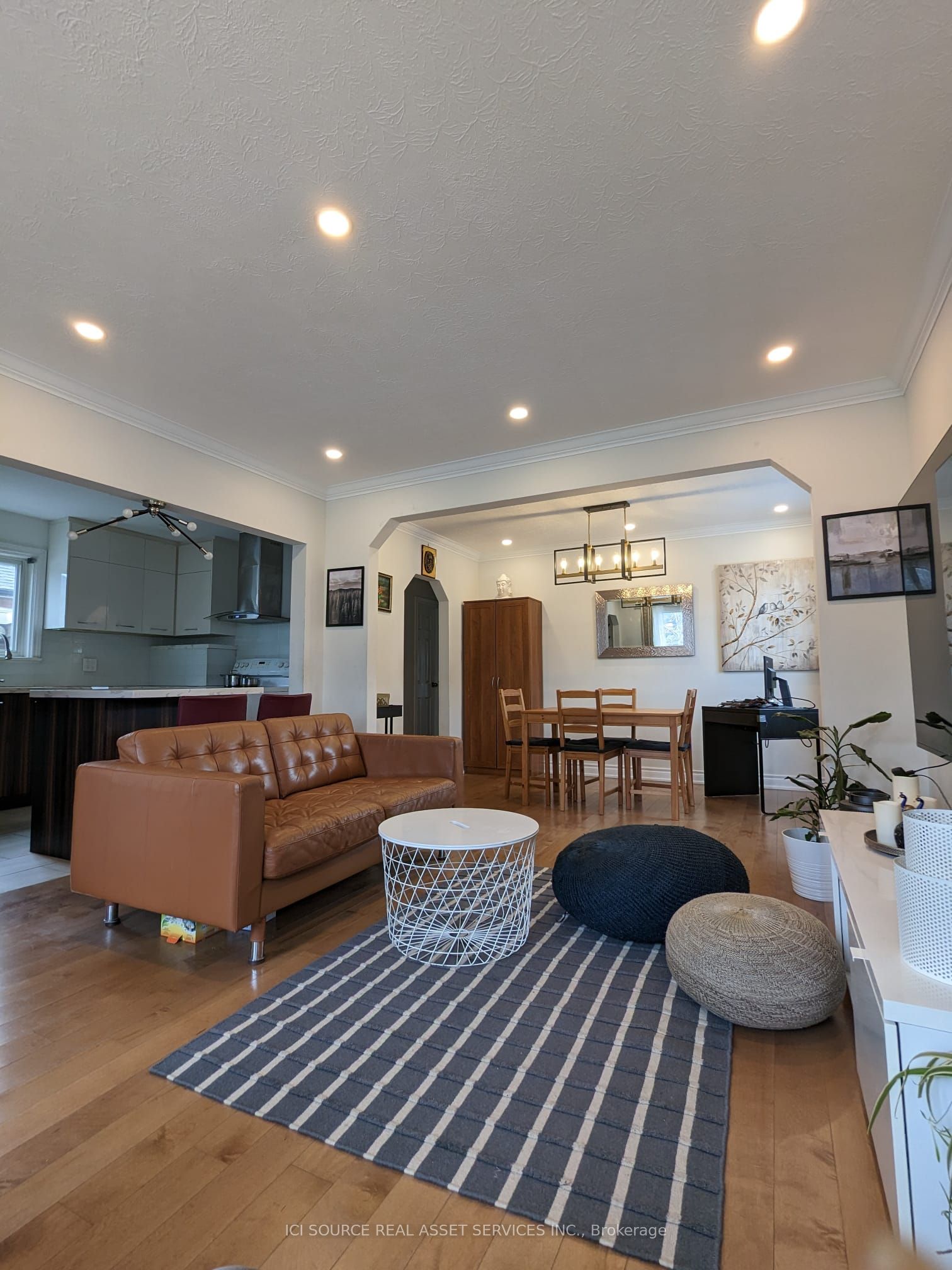 85 Ranstone Gardens Main, Toronto, ON M1K 2T9 photo 2