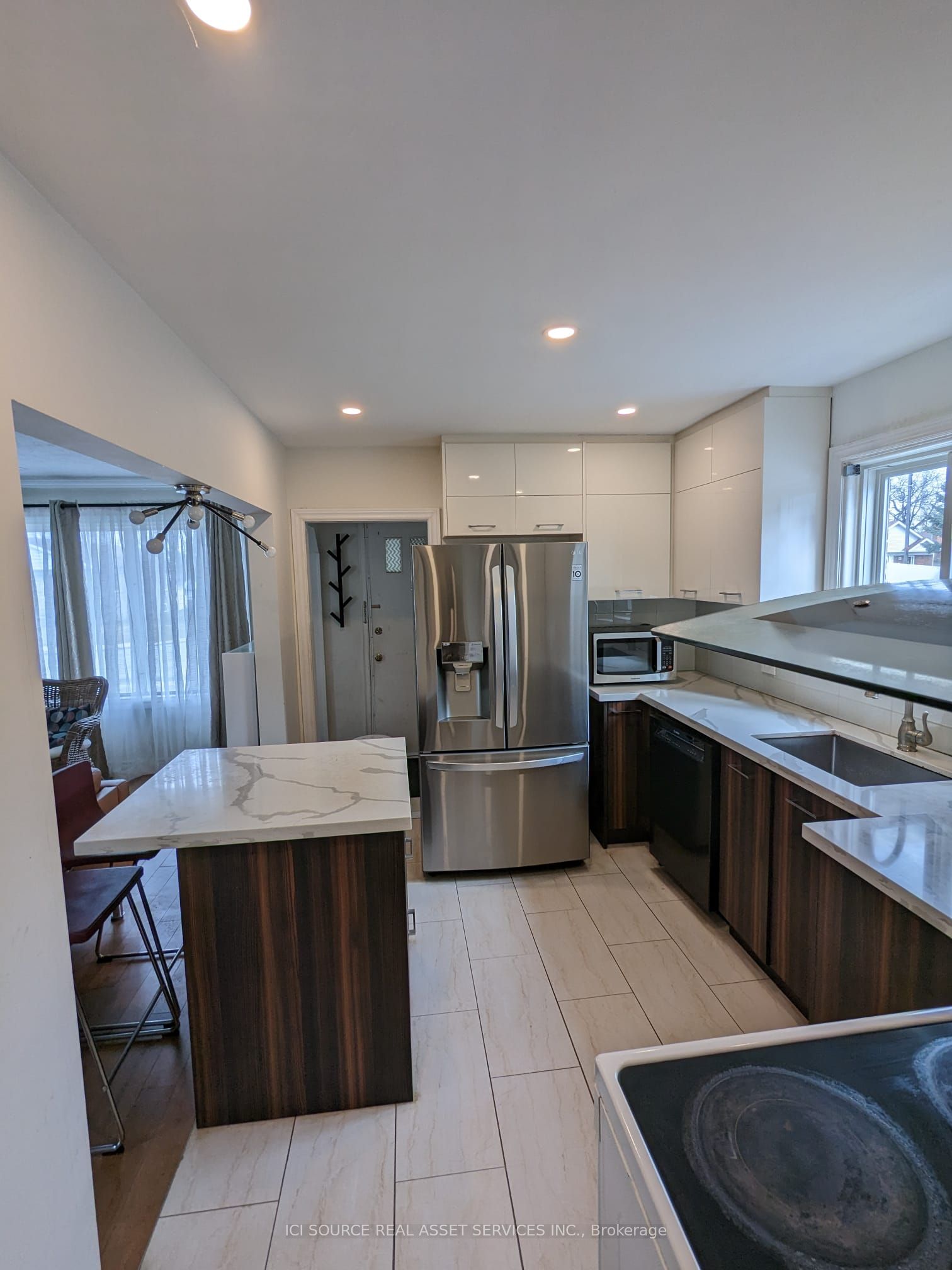 85 Ranstone Gardens Main, Toronto, ON M1K 2T9 photo 3