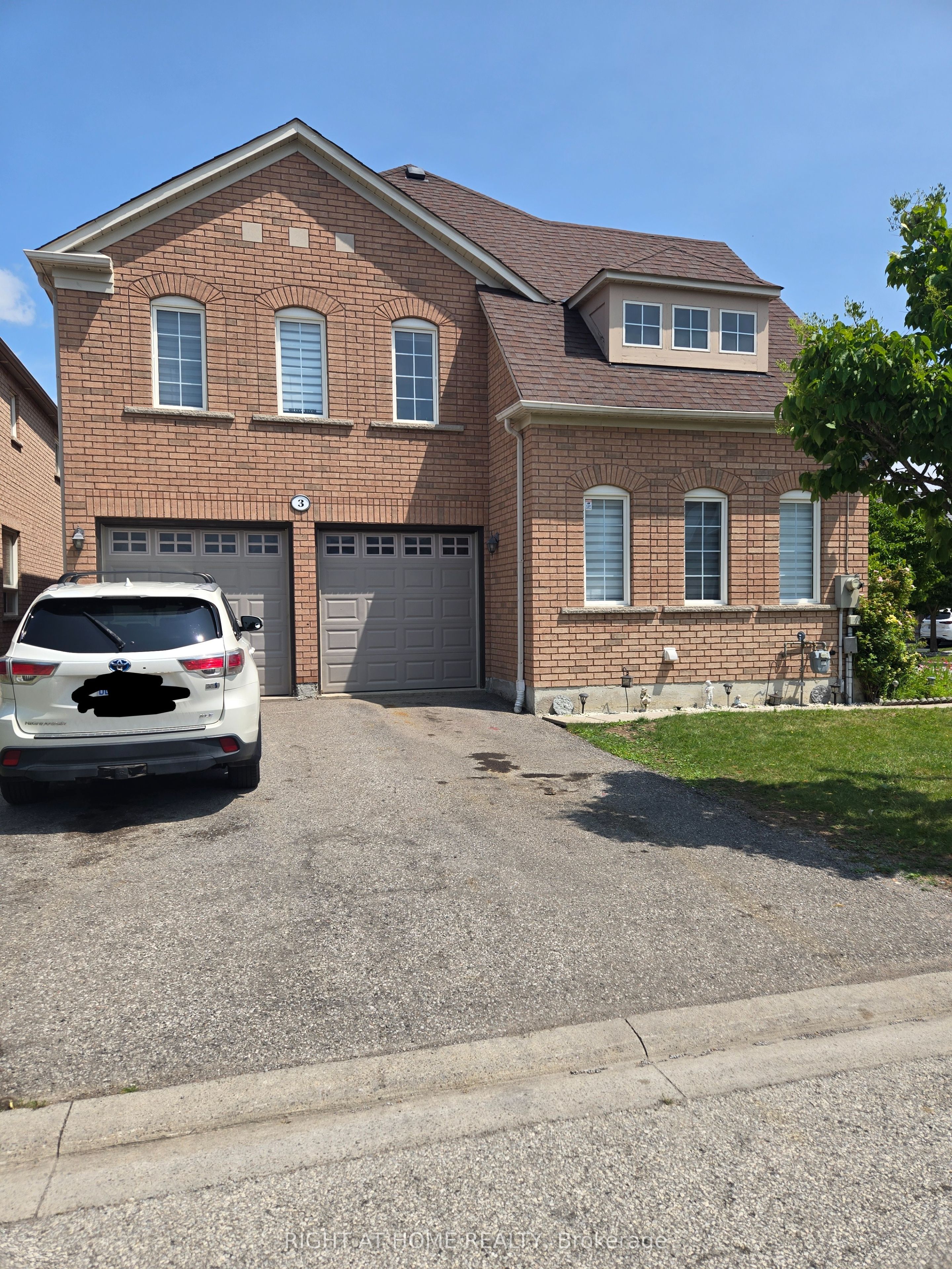 3 Wainwright Drive, Ajax, ON L1T 4H4 photo 2