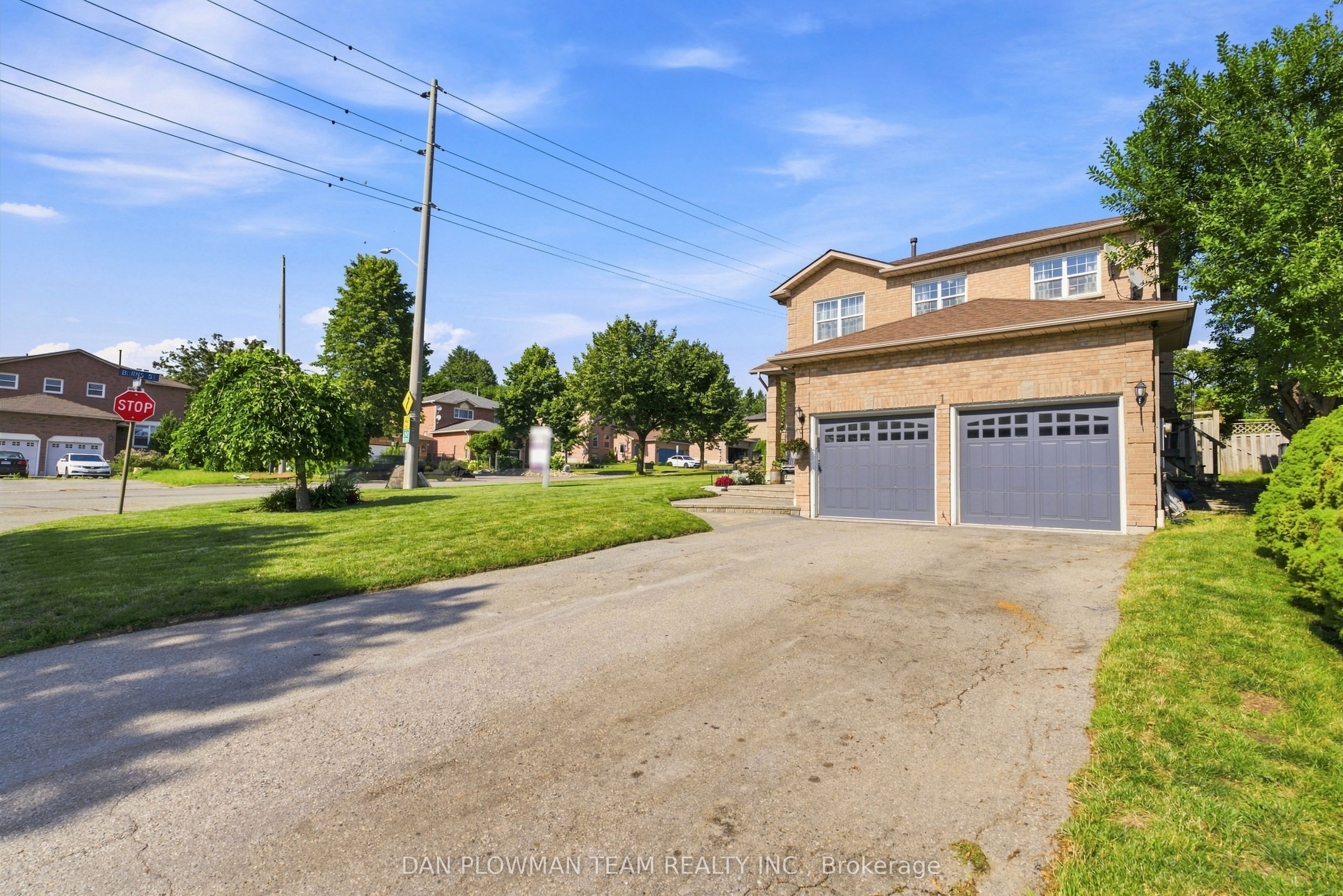1 Murkar Crescent, Whitby, ON L1N 8Y4 photo 2