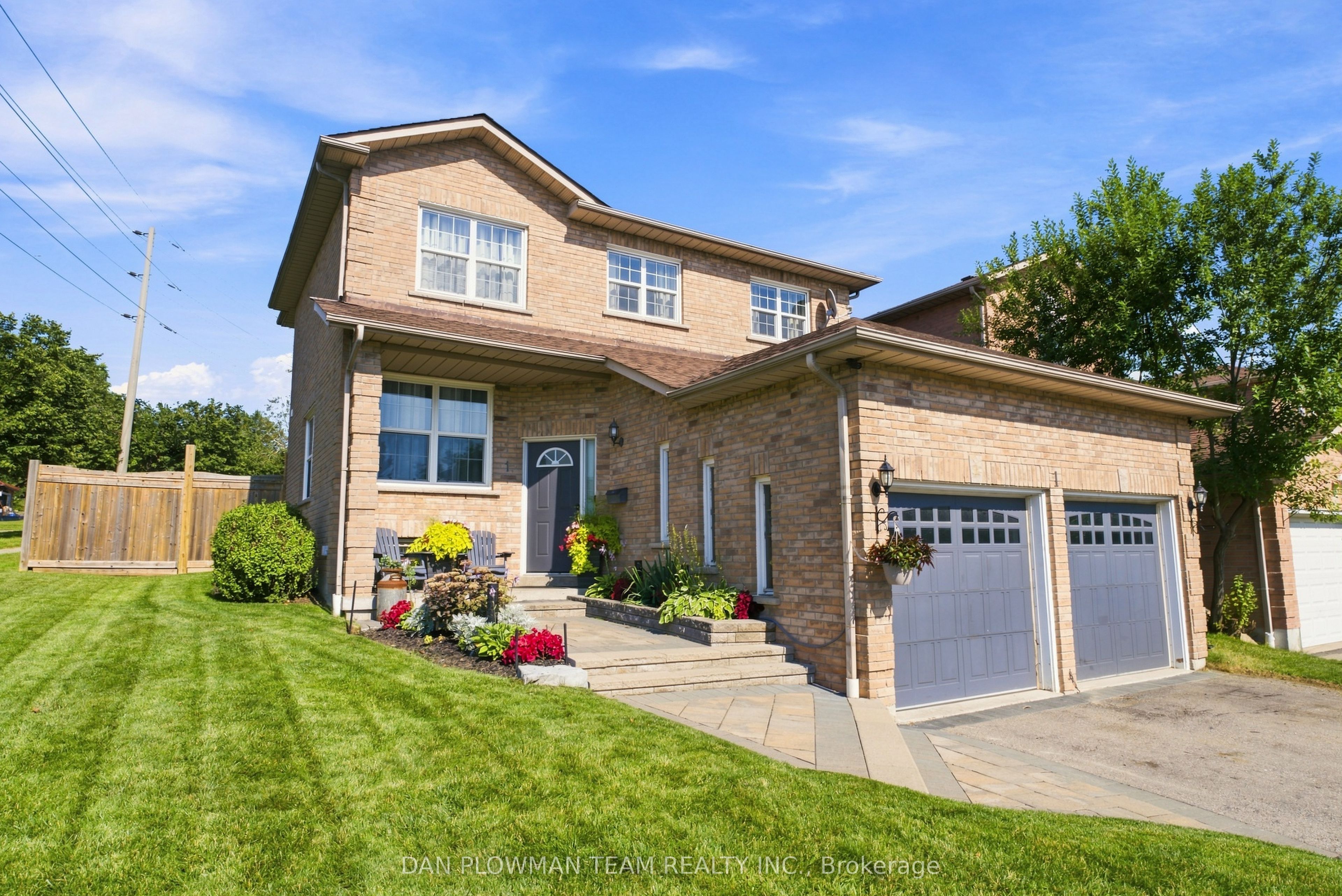 1 Murkar Crescent, Whitby, ON L1N 8Y4 photo 3