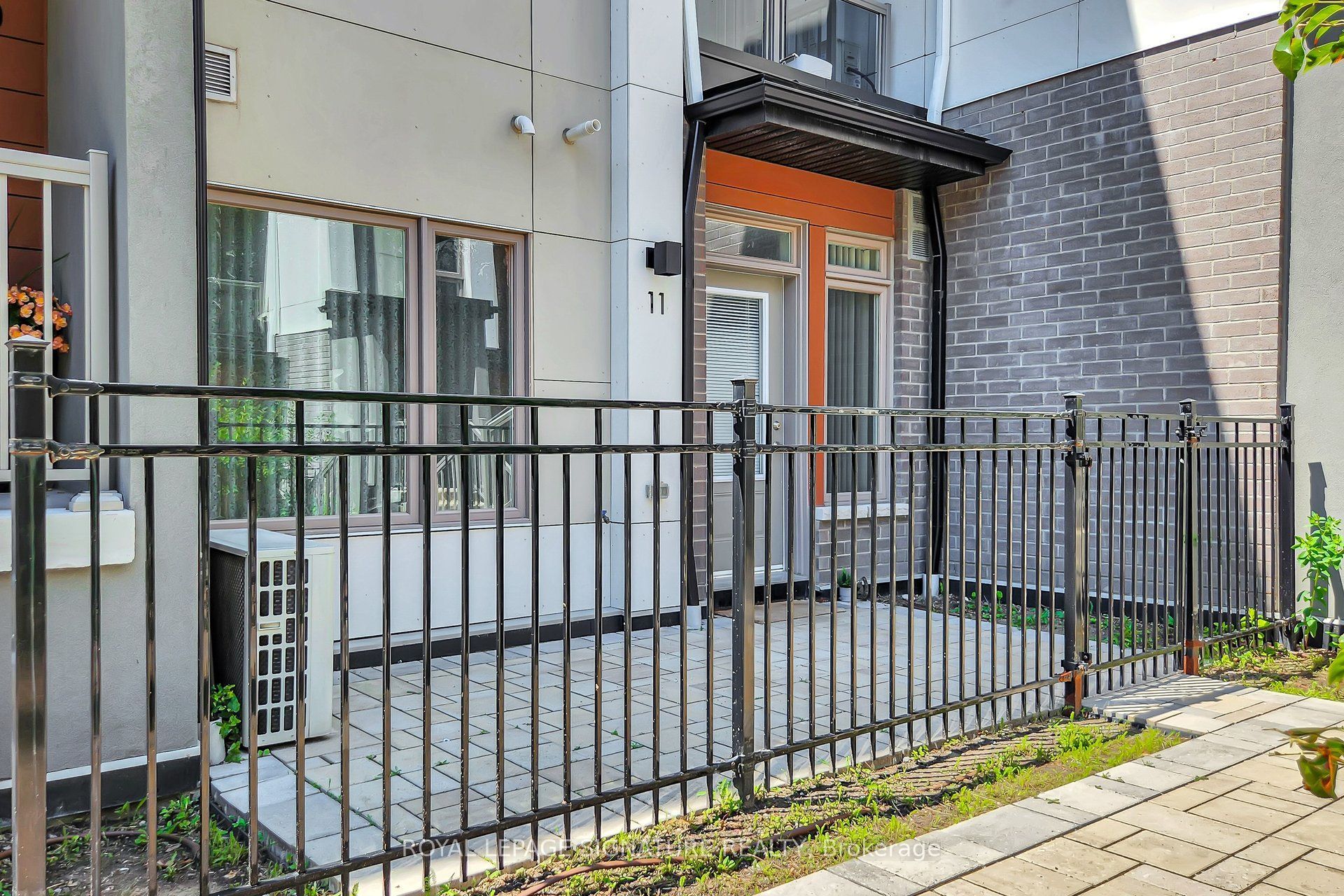 60 Orchid Place Drive 11, Toronto, ON M1B 0C4 photo 2