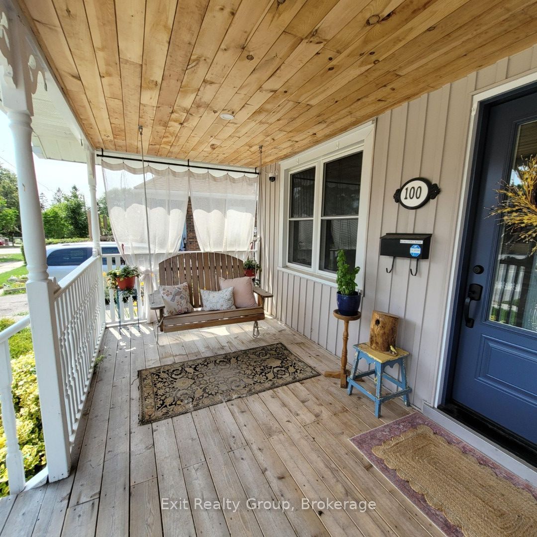 100 Arlington Avenue, Oshawa, ON L1G 2N6 photo 3